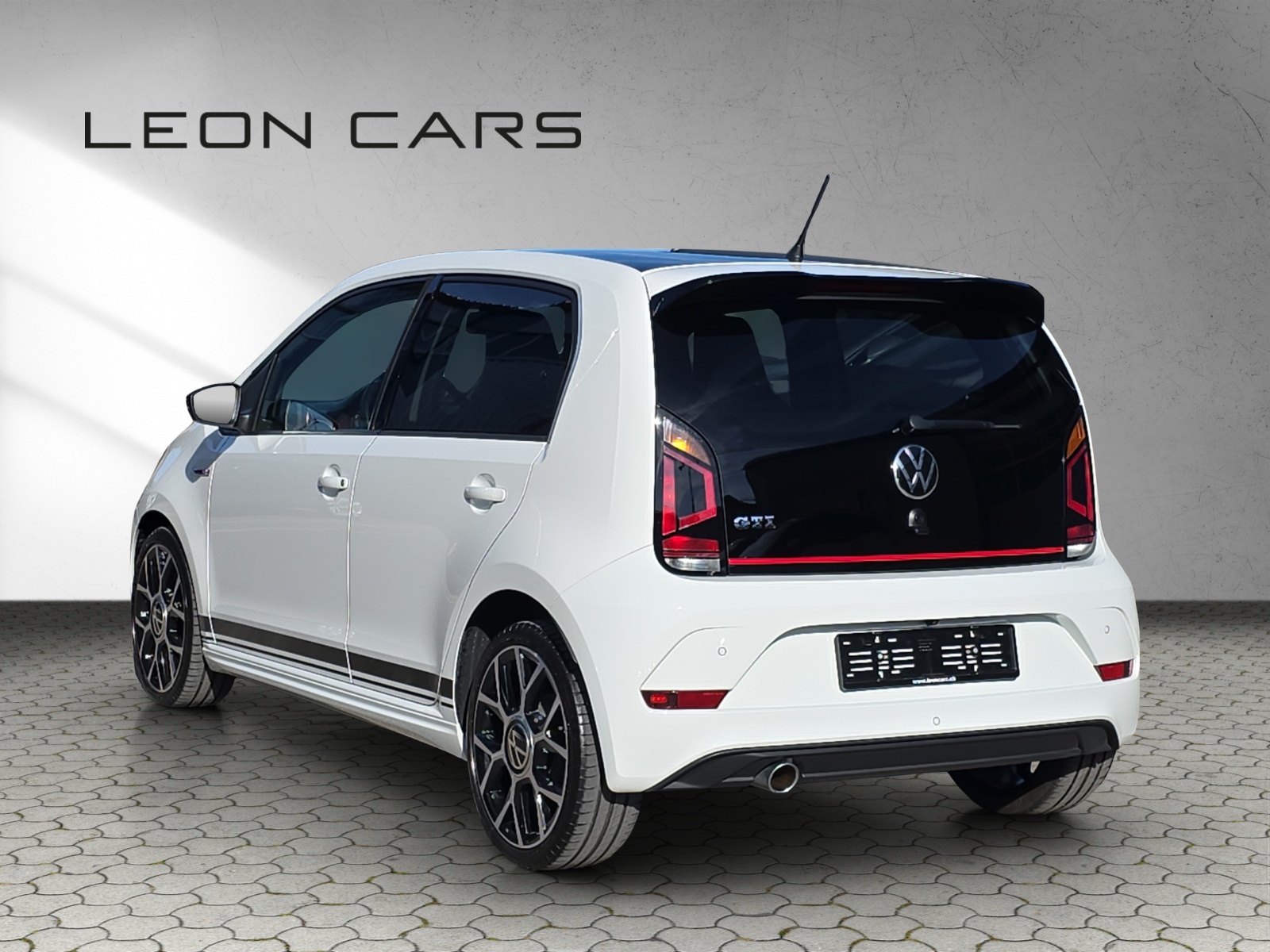 VW Up 1.0 TSI GTI-image-3
