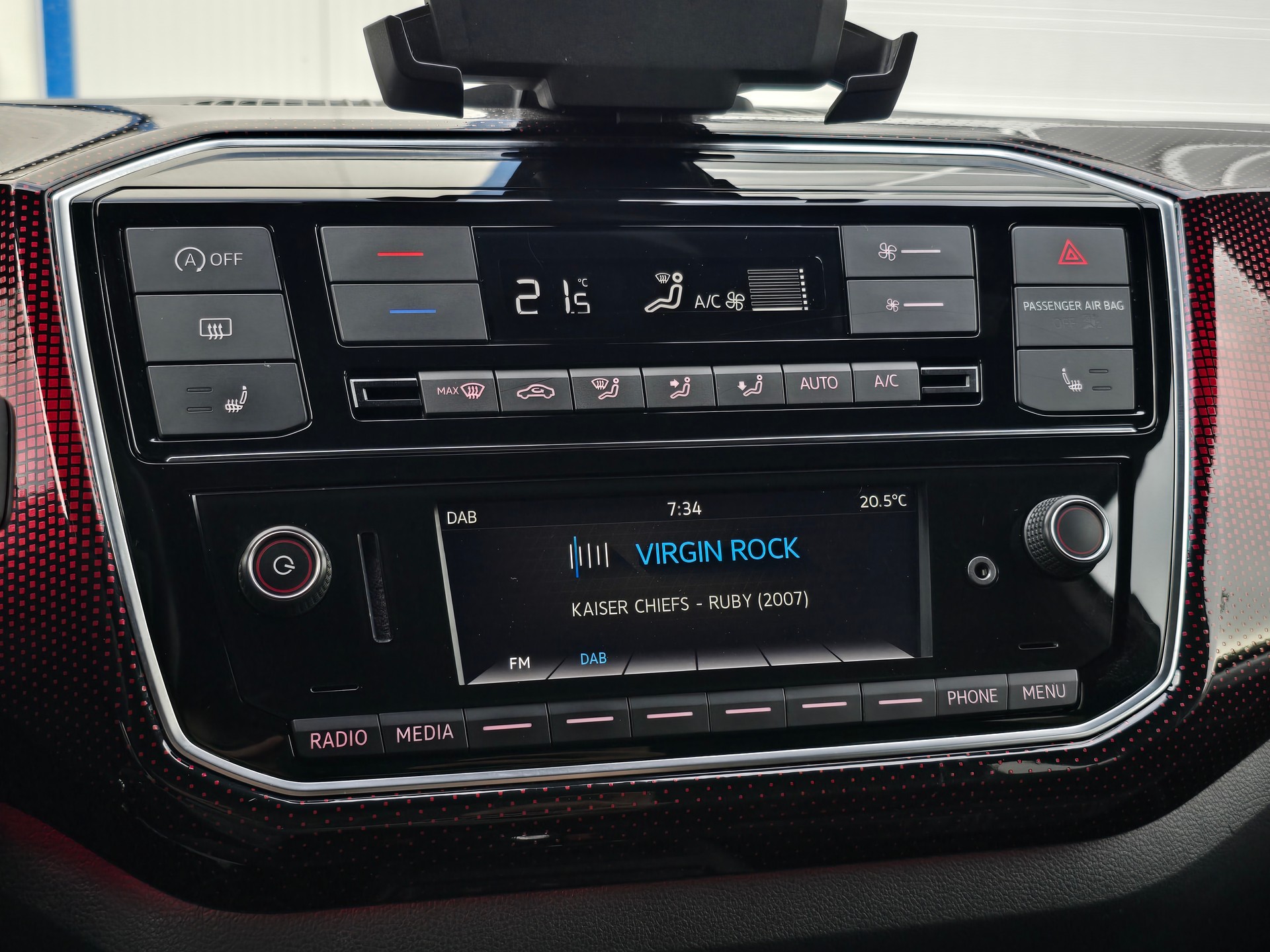 VW Up 1.0 TSI GTI-image-16