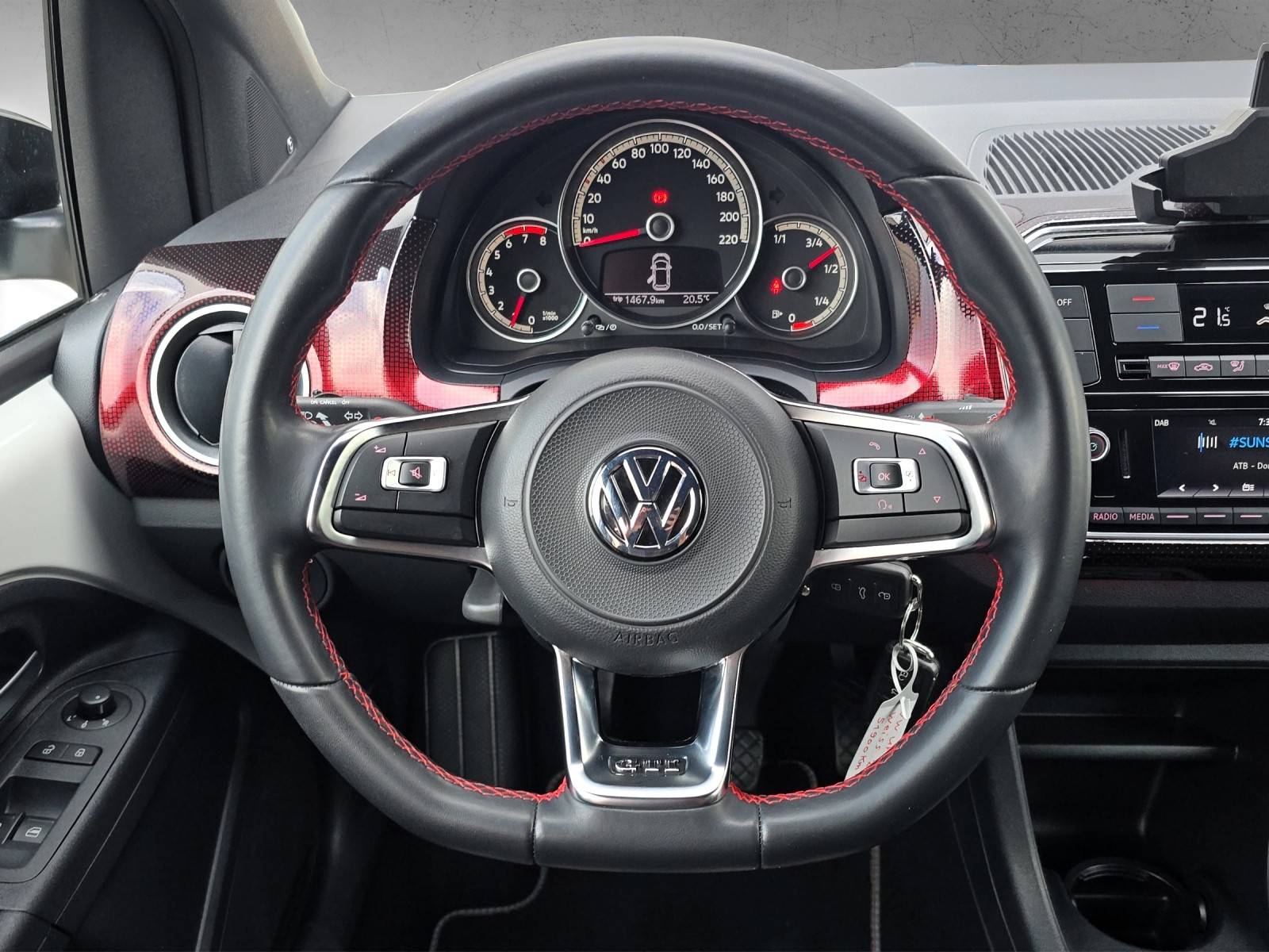 VW Up 1.0 TSI GTI-image-10