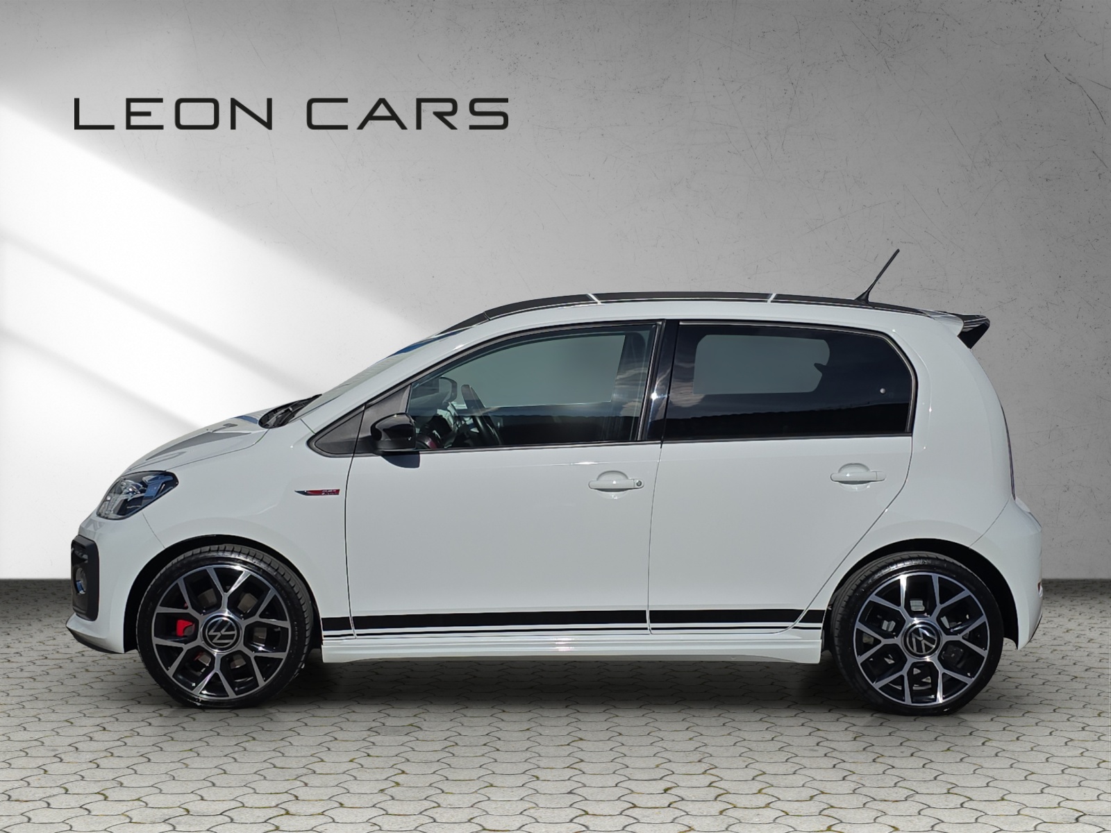 VW Up 1.0 TSI GTI-image-2