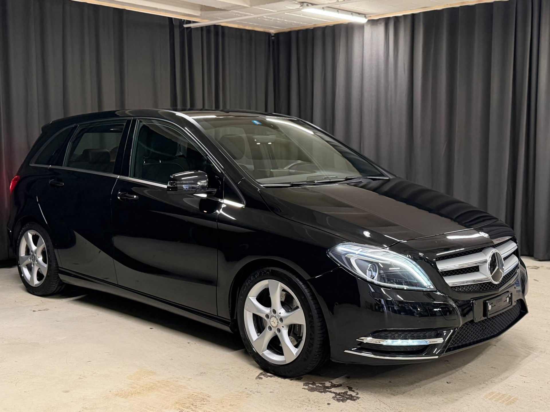 MERCEDES-BENZ B 250 7G-DCT-image-1