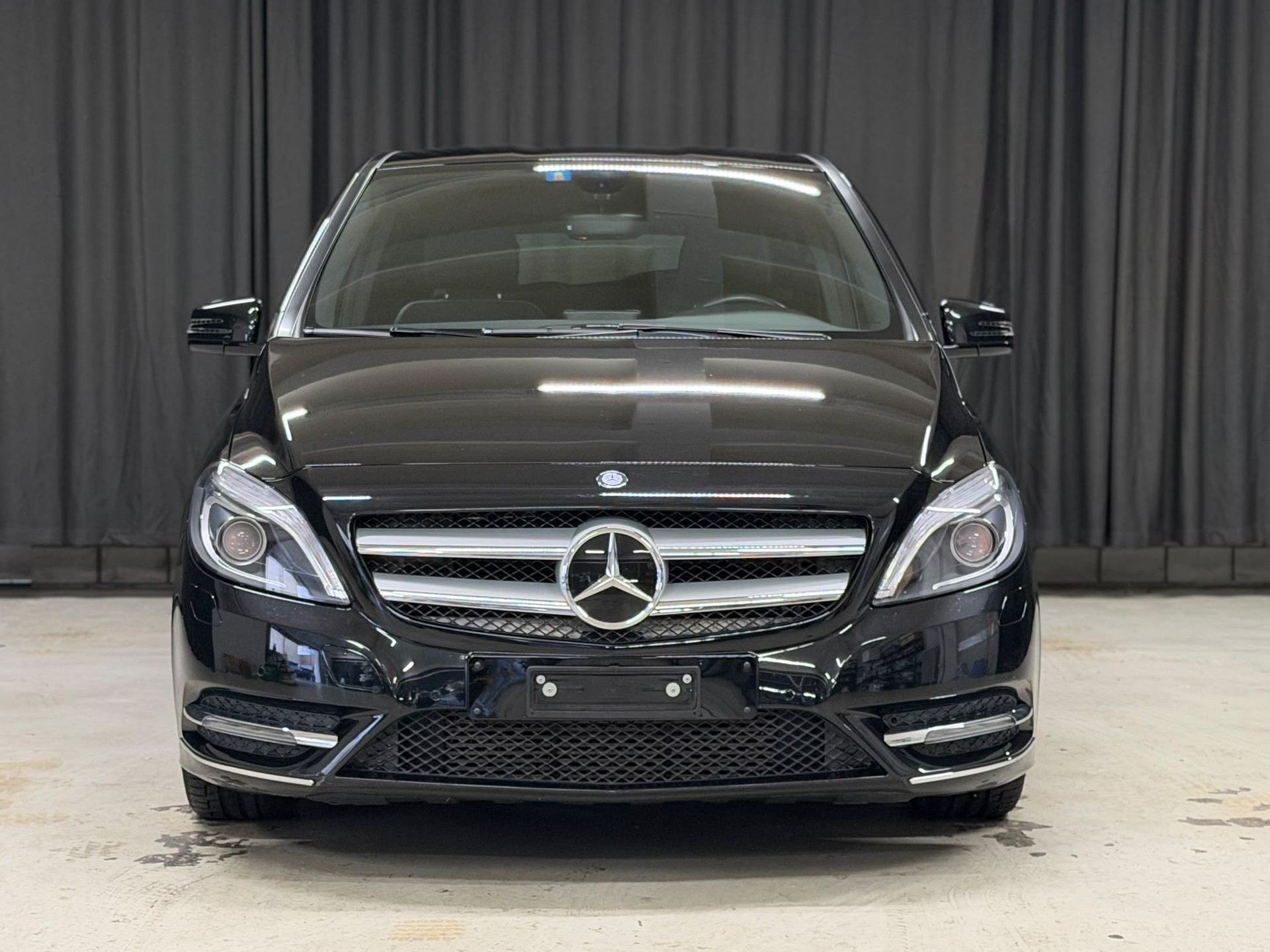MERCEDES-BENZ B 250 7G-DCT-image-2