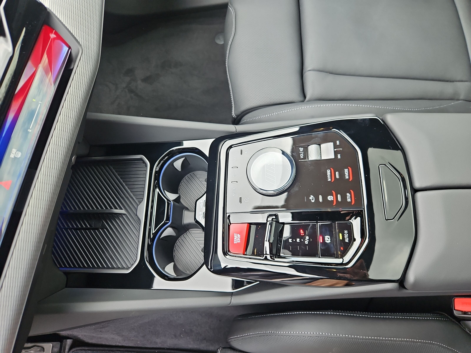 BMW M5 xDrive Touring-image-22