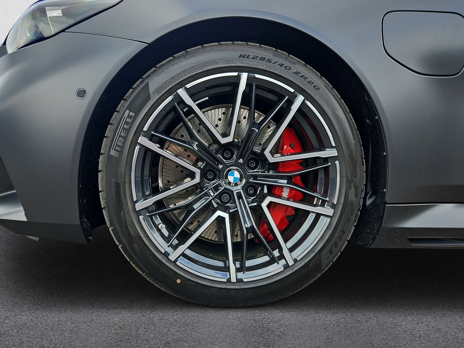 BMW M5 xDrive Touring-image-8