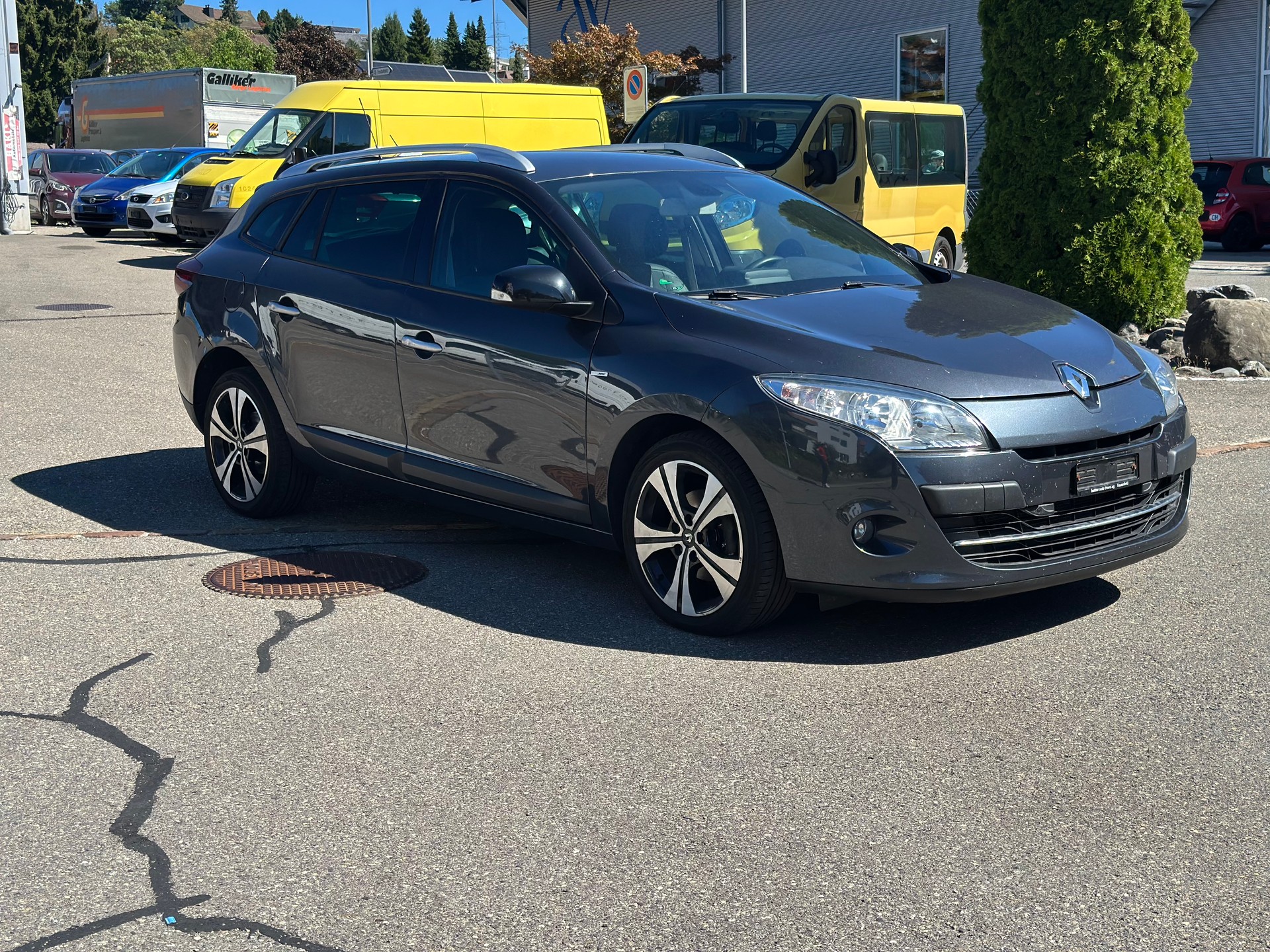 RENAULT Mégane Grandtour 1.5 dCi Bose EDC-image-3