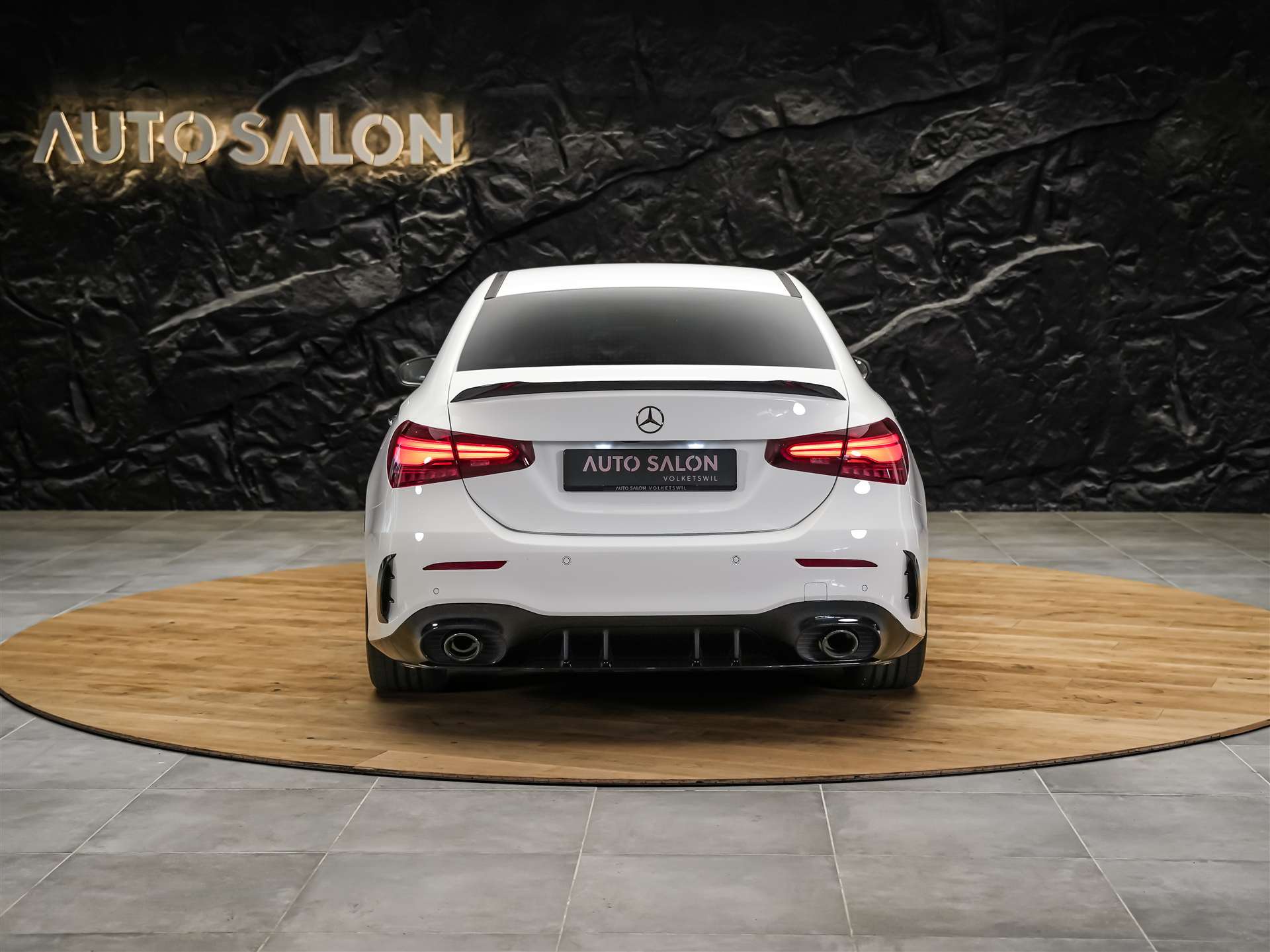 MERCEDES-BENZ A35 AMG 4Matic+ 8G-DCT *Limousine*Aero-Paket*Werksgarantie*Digital Light*-image-4