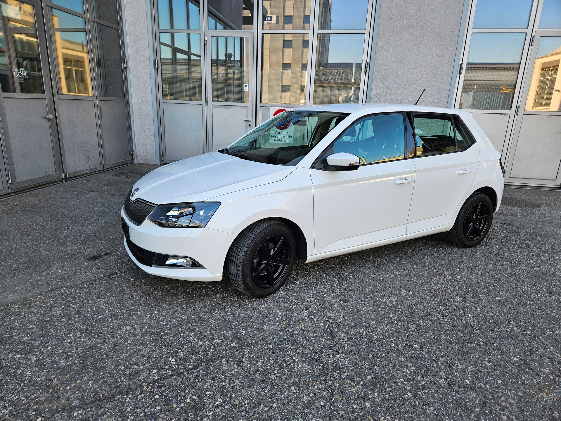 SKODA 1.0 TSI Ambition-image-0