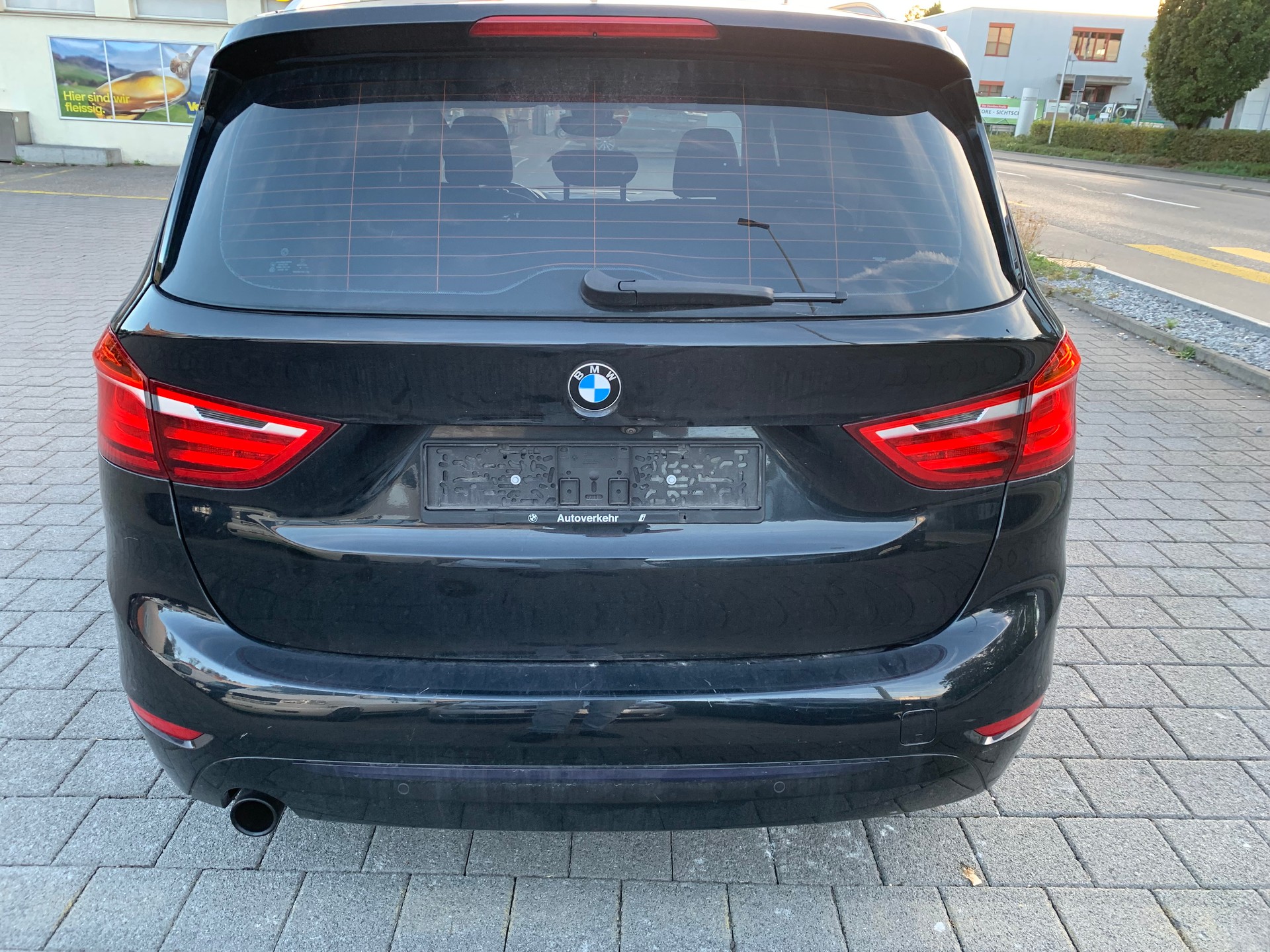 BMW 218d Gran Tourer Sport Line Steptronic-image-5