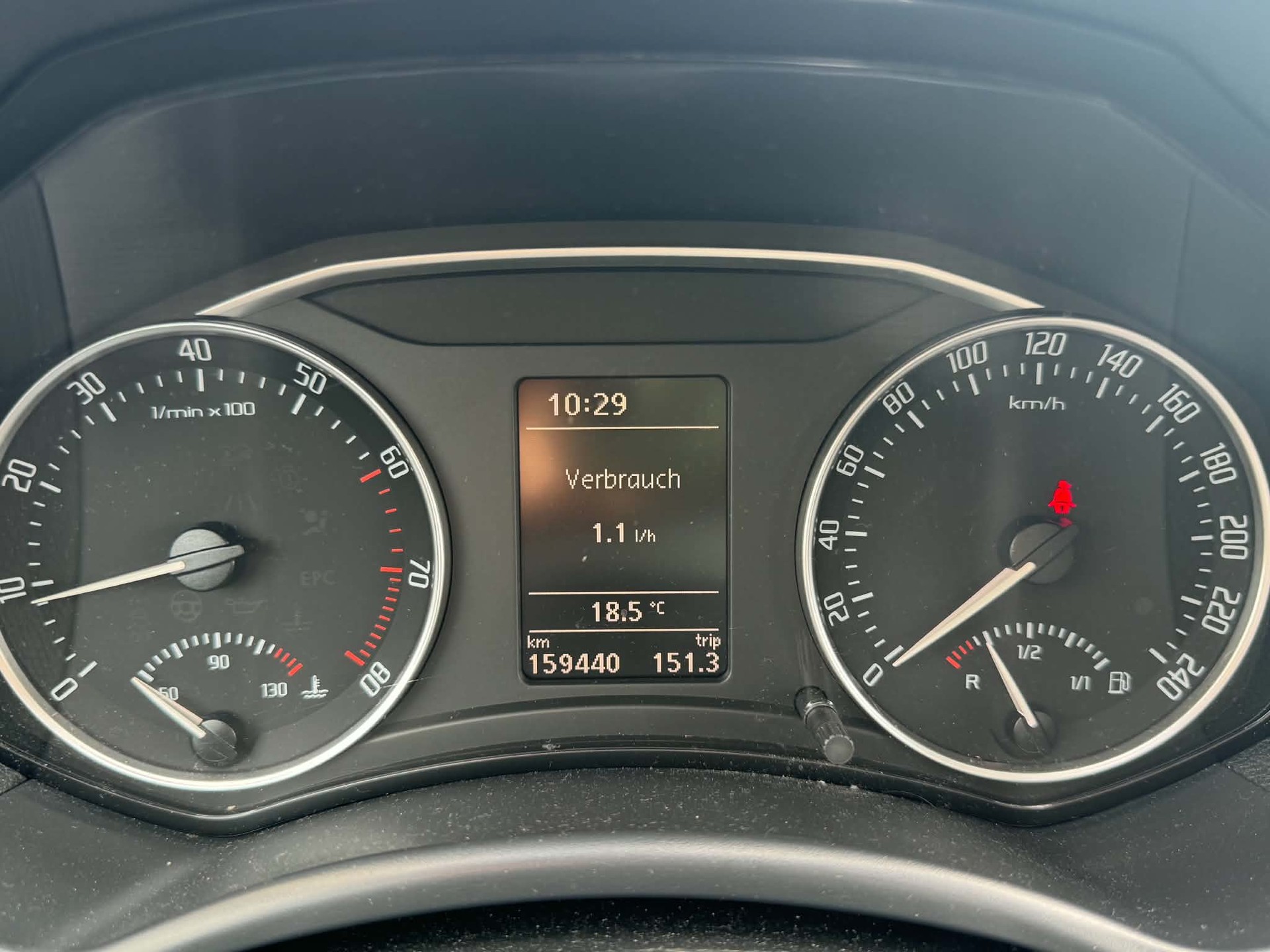 SKODA Octavia Combi 1.8 TSI Swiss Adventure 4x4-image-13
