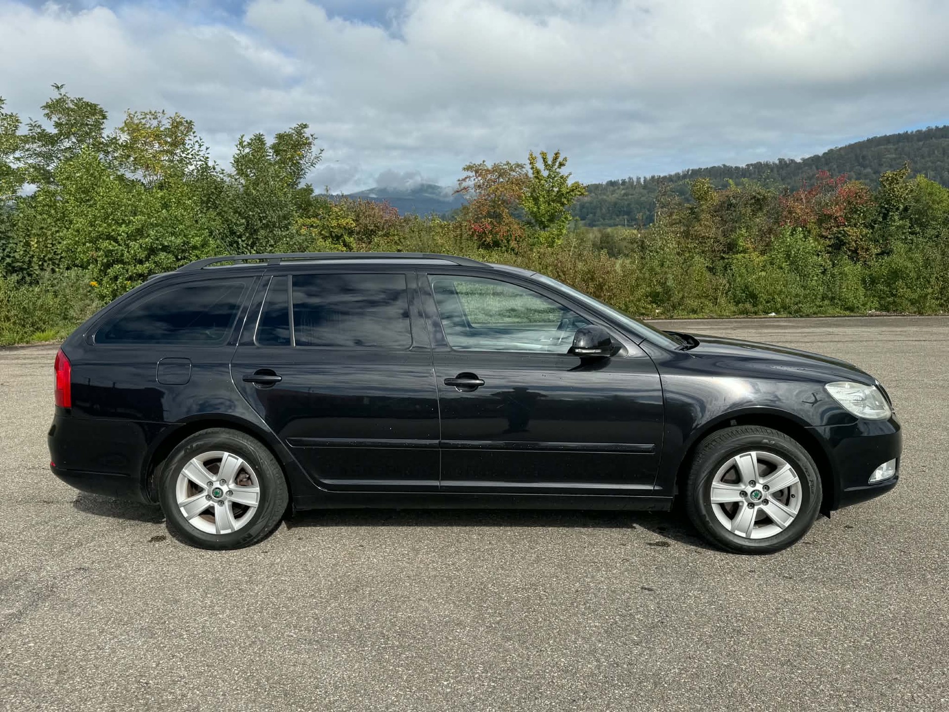 SKODA Octavia Combi 1.8 TSI Swiss Adventure 4x4-image-10