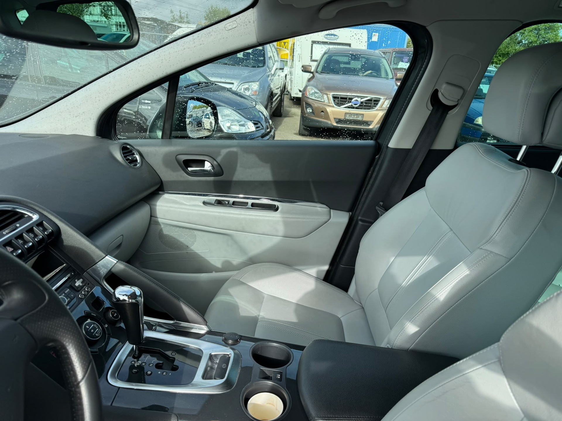 PEUGEOT 3008 1.6 16V T Platinum Tiptronic-image-11
