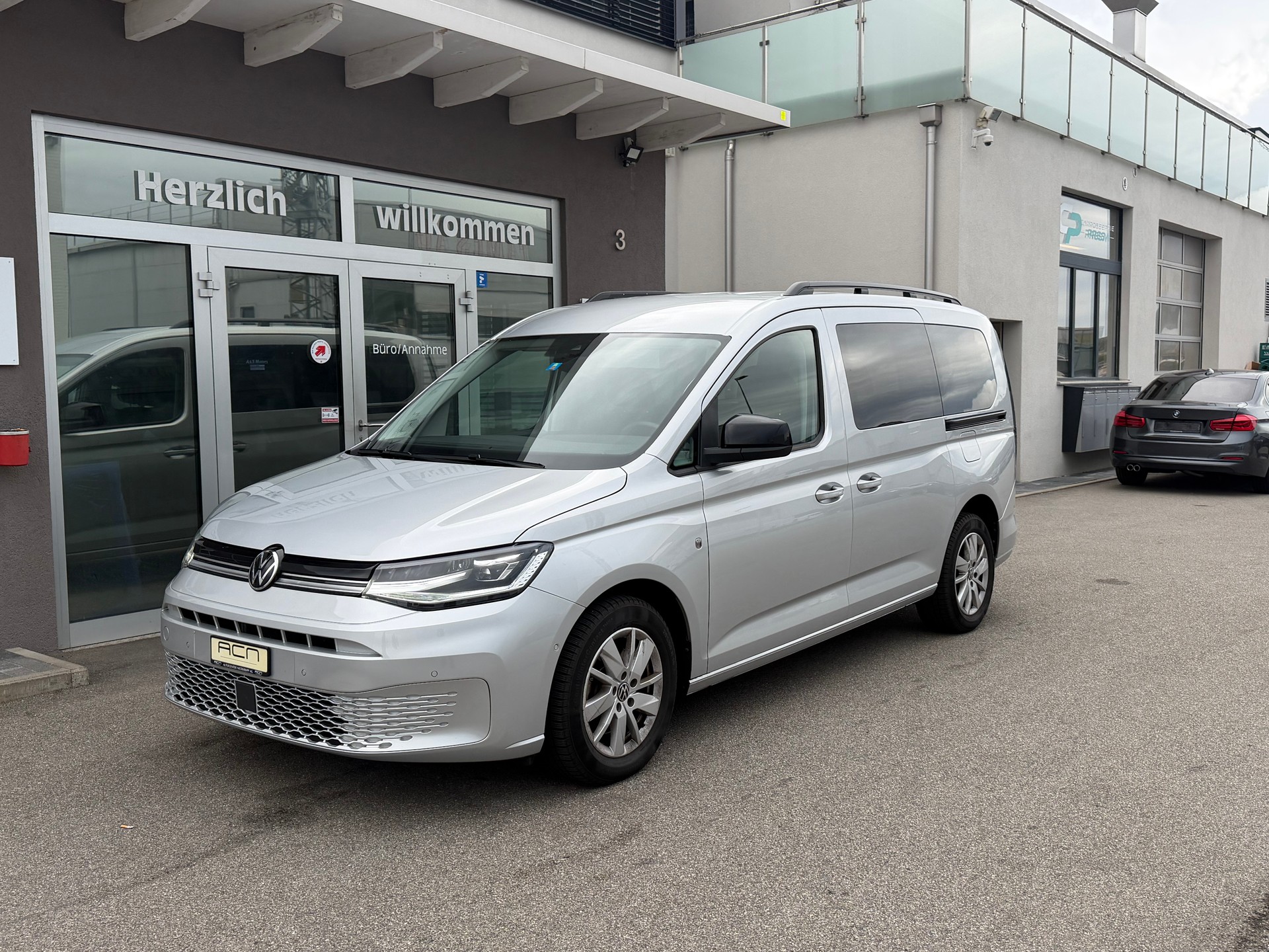 VW Caddy Maxi 2.0 TDI Life DSG-image-2