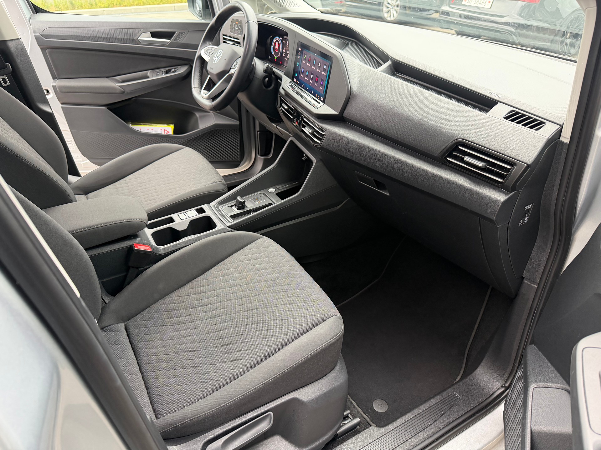 VW Caddy Maxi 2.0 TDI Life DSG-image-16