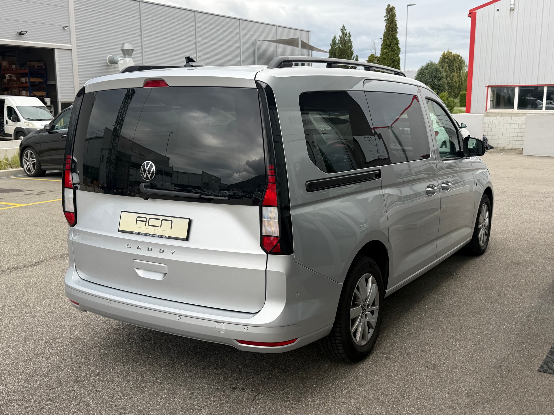 VW Caddy Maxi 2.0 TDI Life DSG-image-6