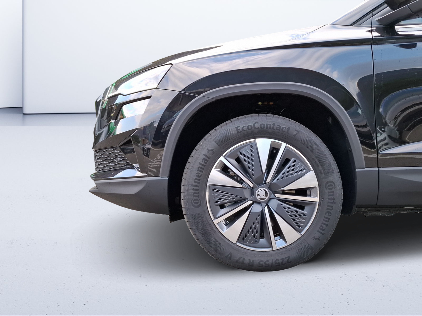 SKODA Karoq 2.0 TDI CR Dynamic 4x4 DSG-image-14