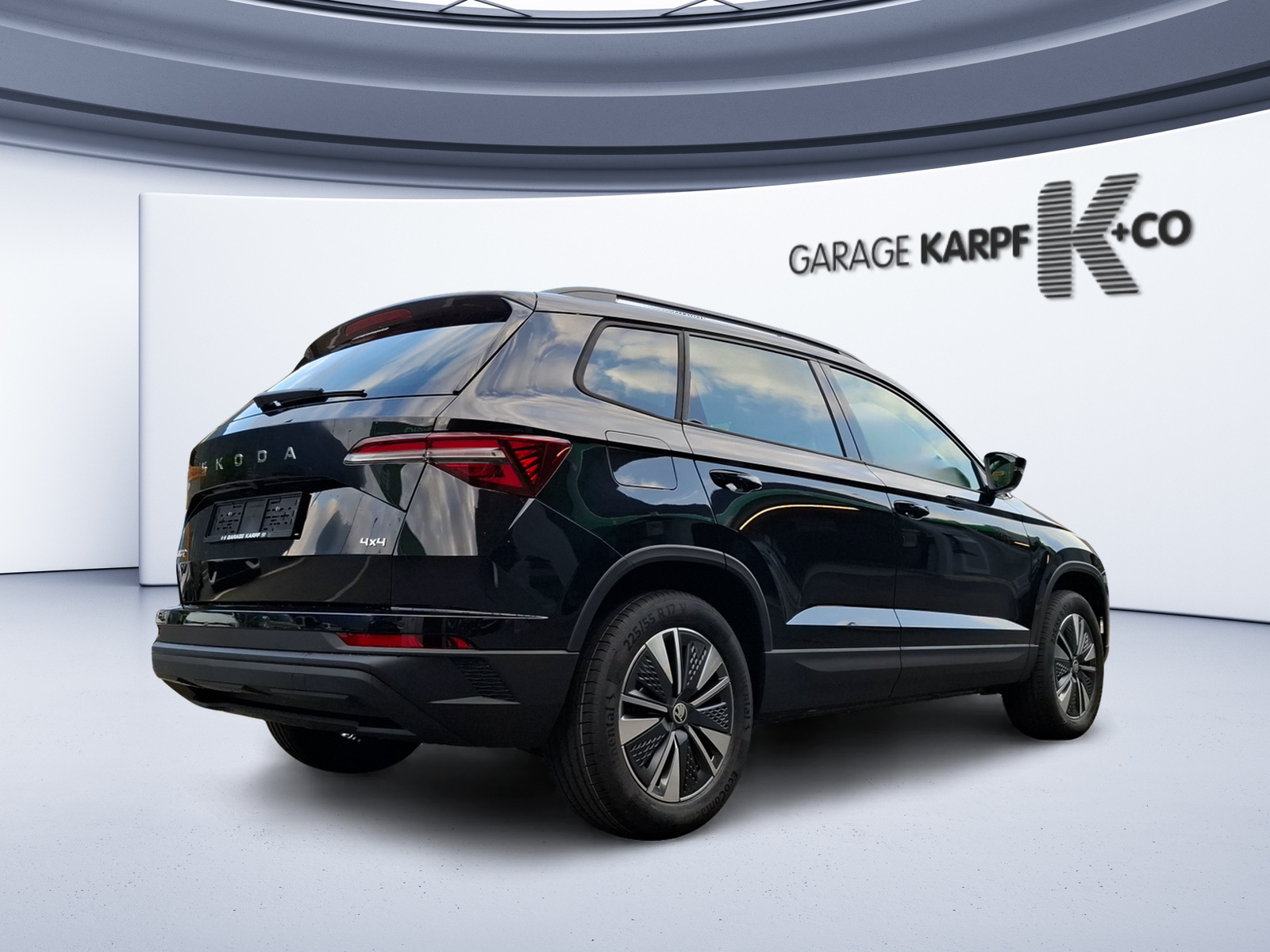 SKODA Karoq 2.0 TDI CR Dynamic 4x4 DSG-image-4