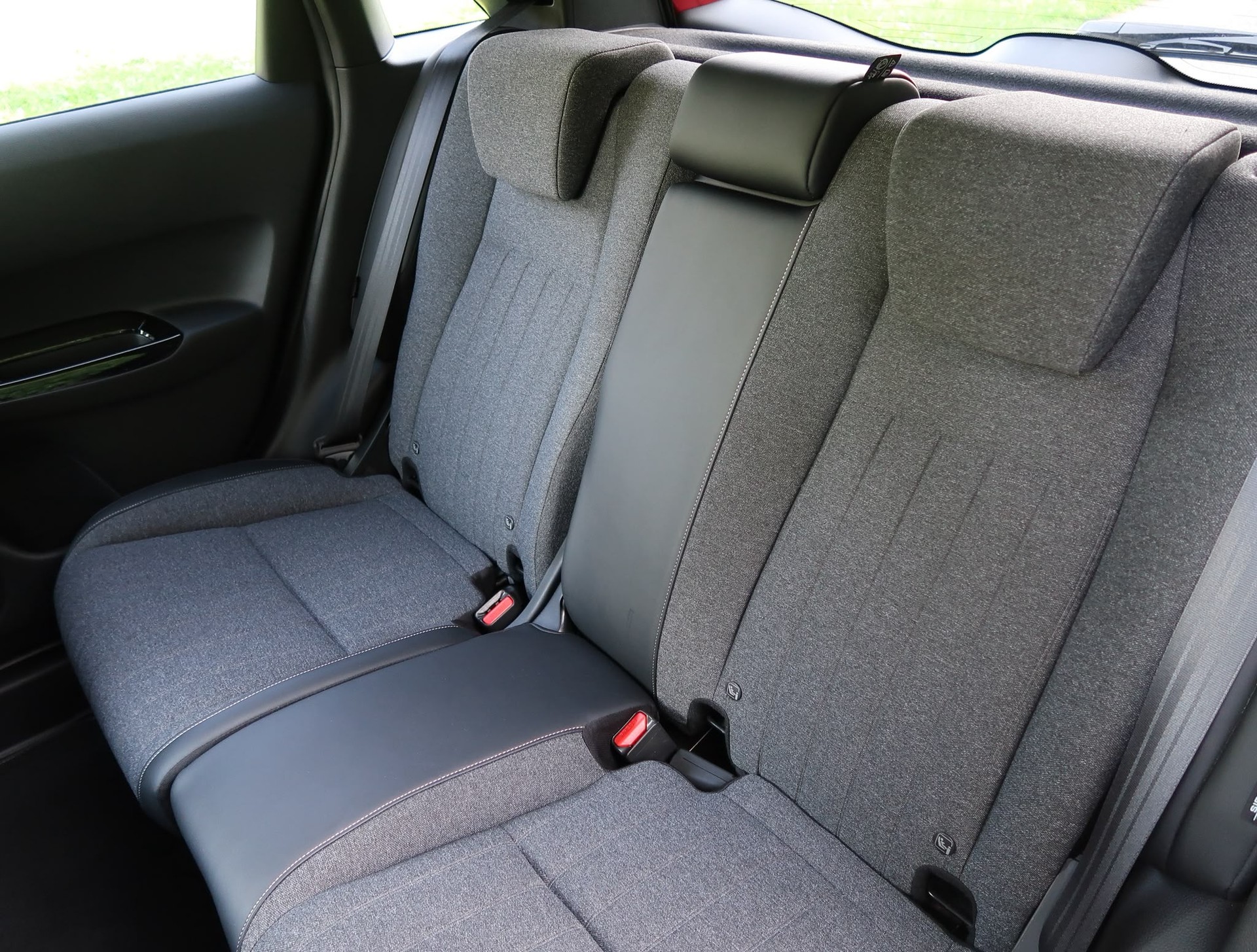 HONDA Jazz 1.5i-MMD Executive E-CVT-image-27