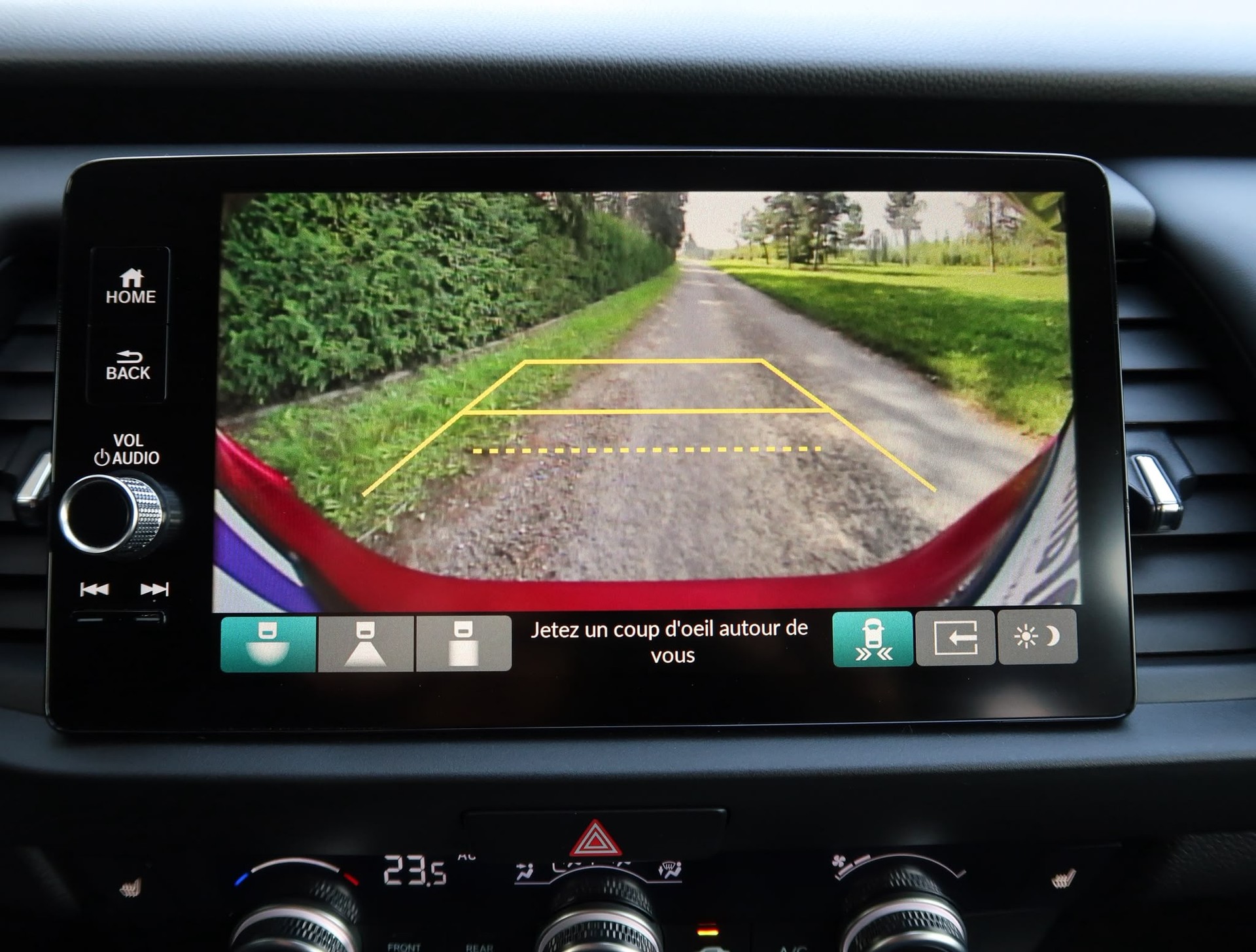 HONDA Jazz 1.5i-MMD Executive E-CVT-image-19