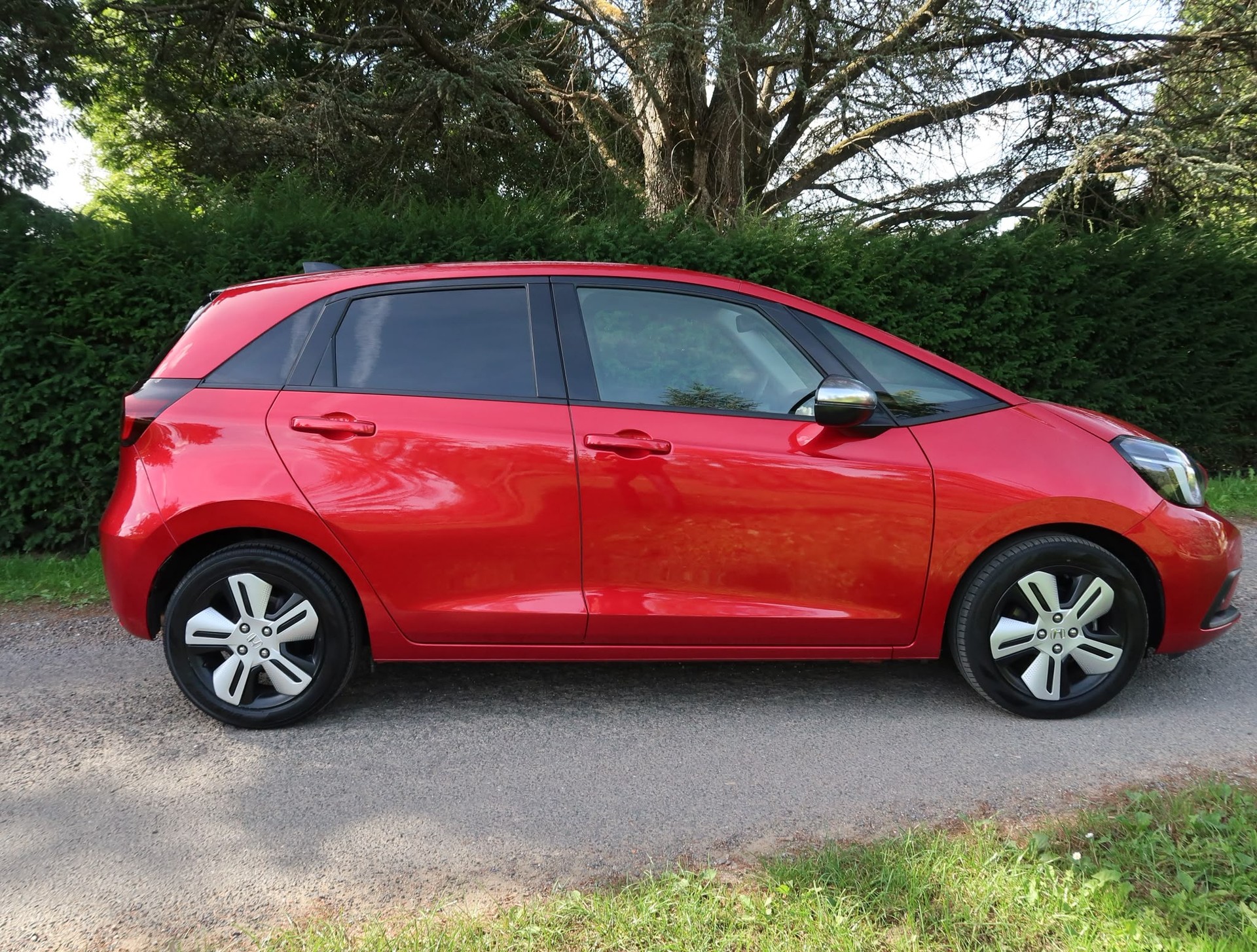 HONDA Jazz 1.5i-MMD Executive E-CVT-image-3