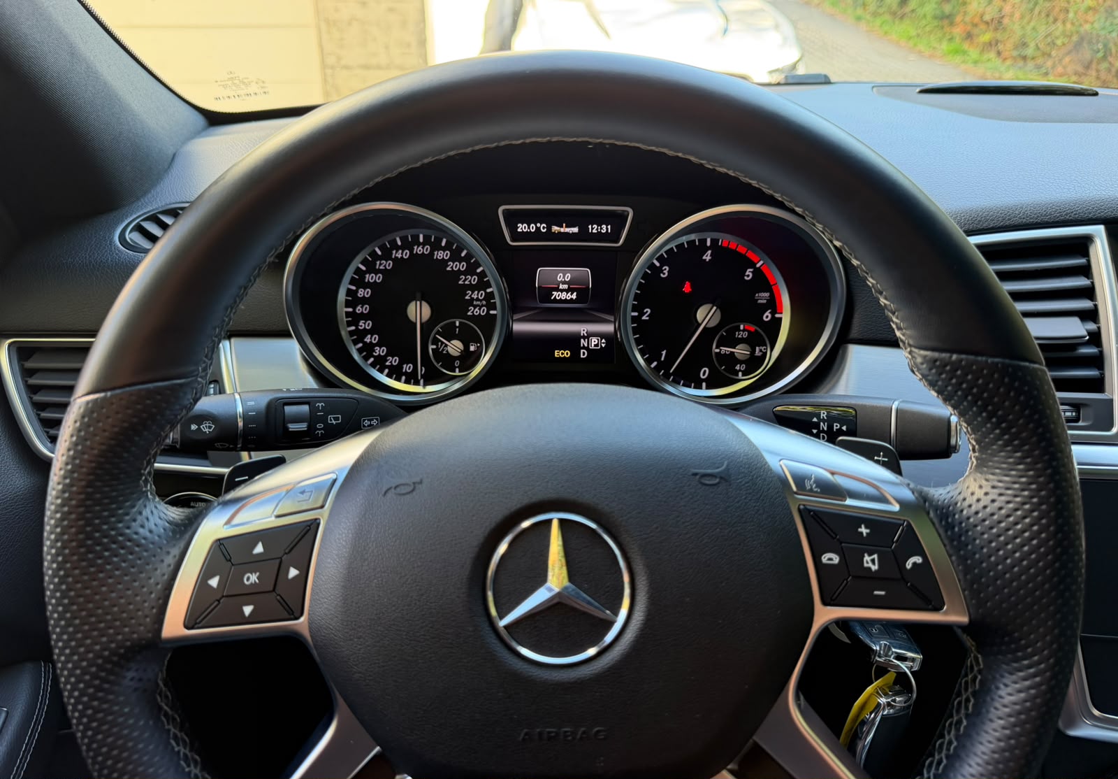 MERCEDES-BENZ ML 350 BlueTEC AMG Line Executive 4Matic 7G-Tronic-image-14