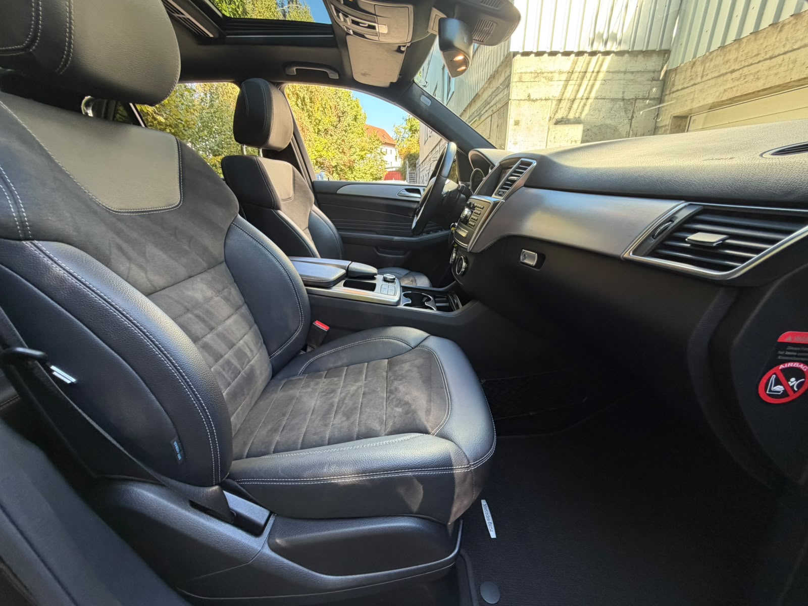 MERCEDES-BENZ ML 350 BlueTEC AMG Line Executive 4Matic 7G-Tronic-image-16