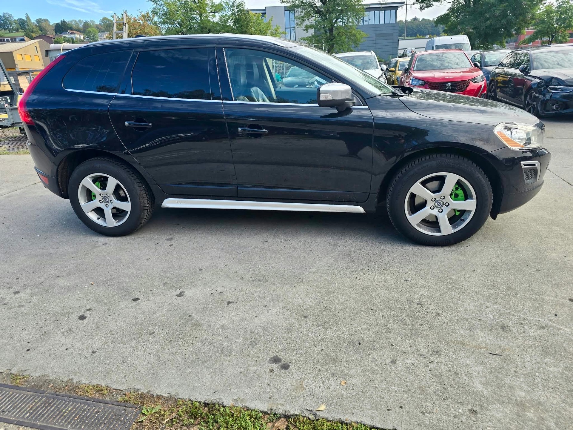 VOLVO XC60 D5 AWD R-Design Geartronic-image-5