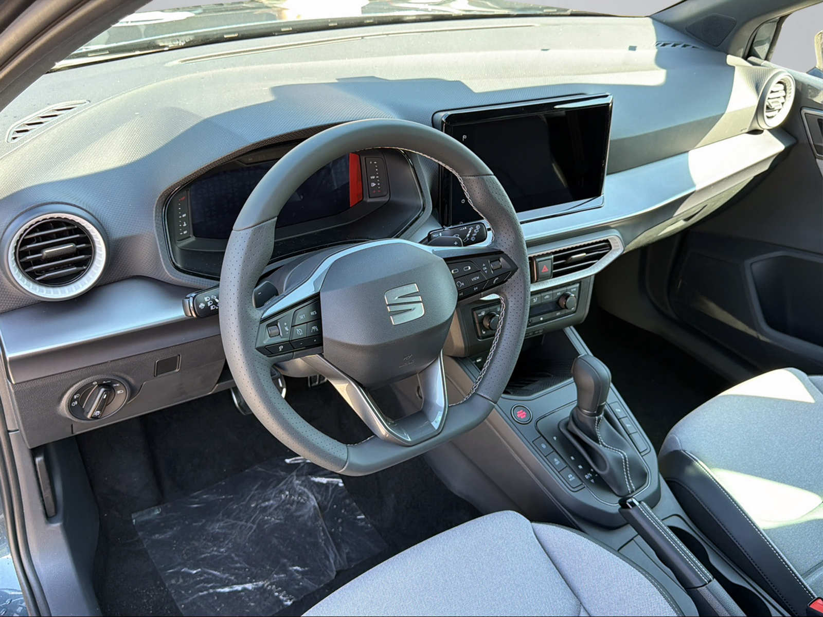 SEAT Arona 1.0 TSI Eco Move FR DSG-image-6