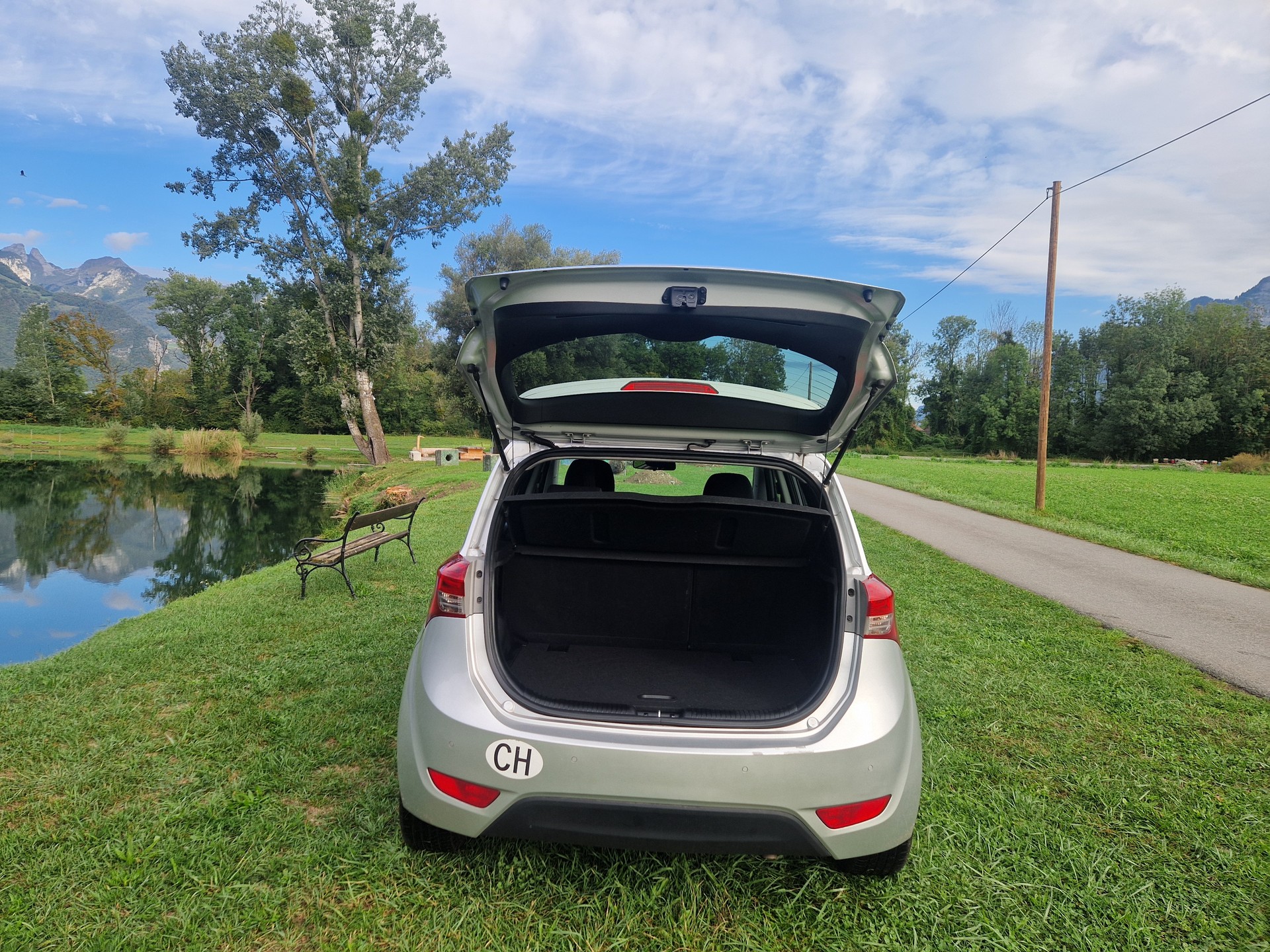 HYUNDAI iX20 1.6 Premium-image-6