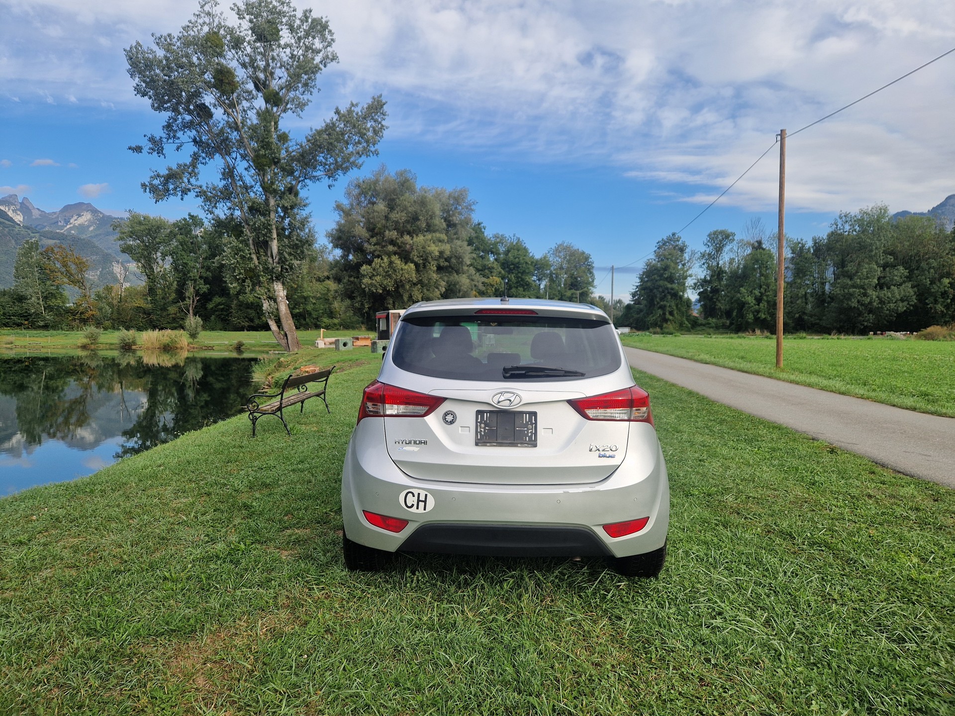 HYUNDAI iX20 1.6 Premium-image-4