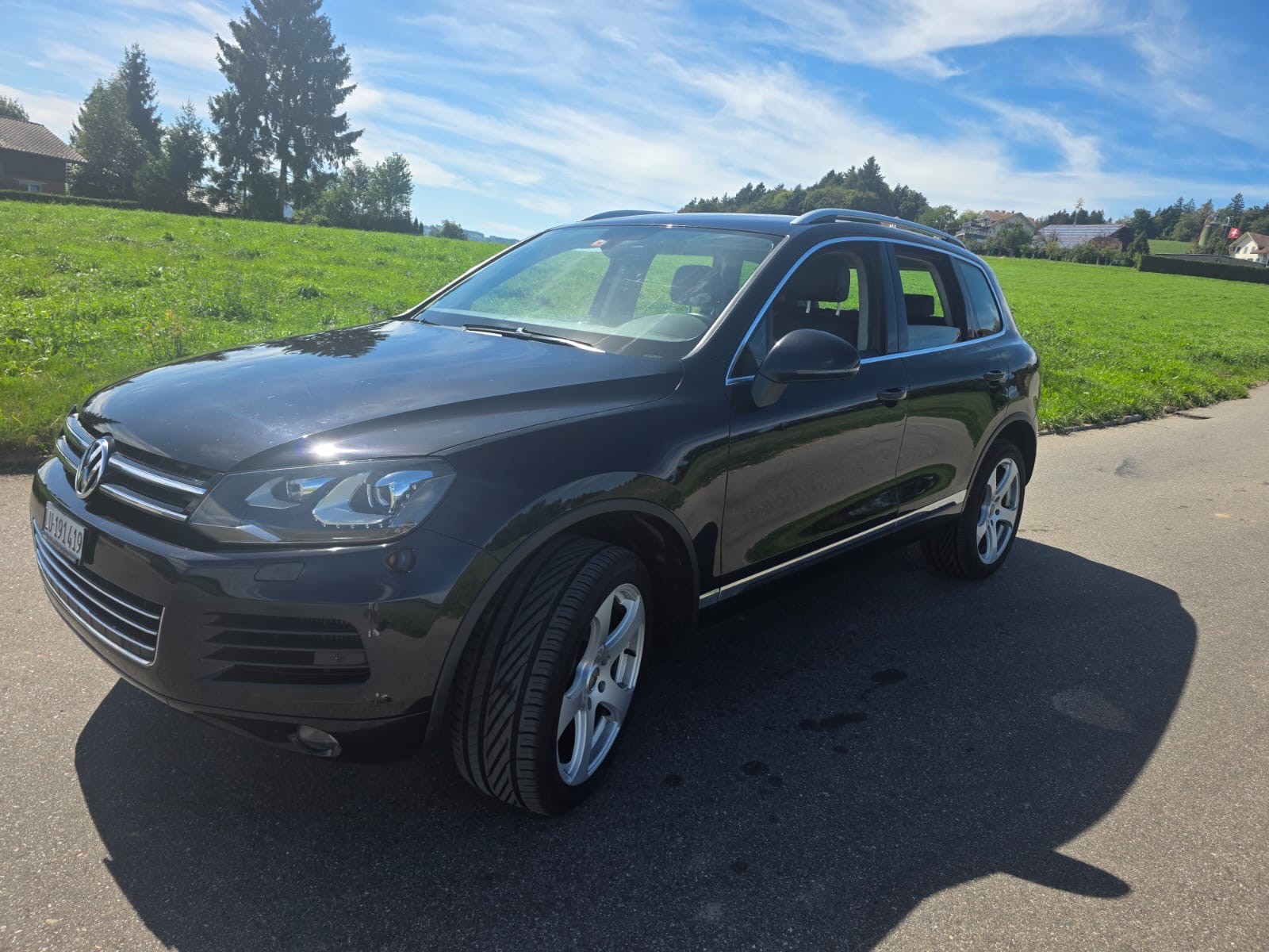 VW Touareg 3.0 TDI BlueMotion Technology Tiptronic-image-0