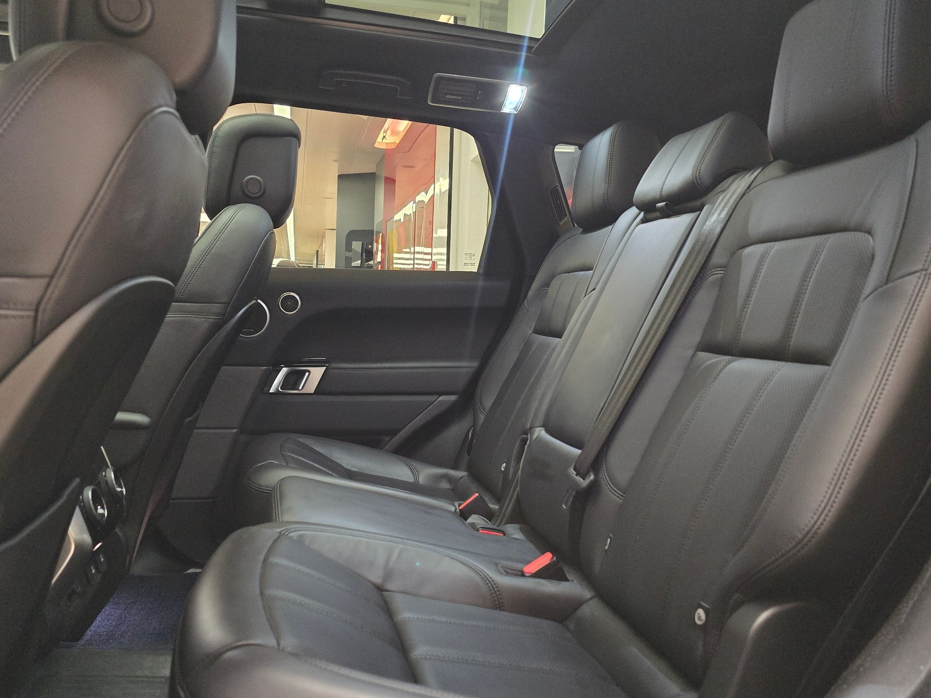 LAND ROVER Range Rover Sport 3.0 SDV6 SE Automatic-image-13