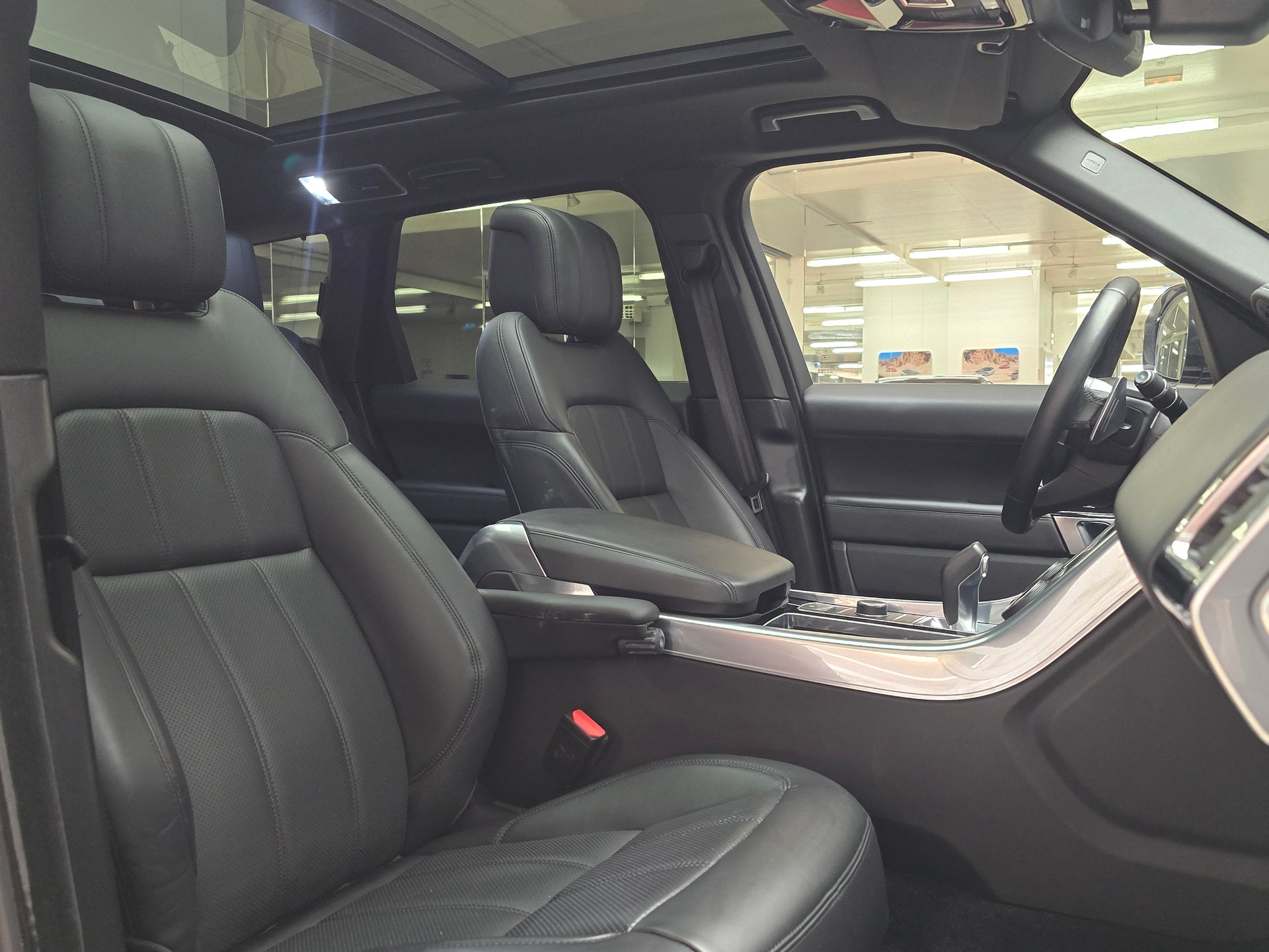 LAND ROVER Range Rover Sport 3.0 SDV6 SE Automatic-image-12