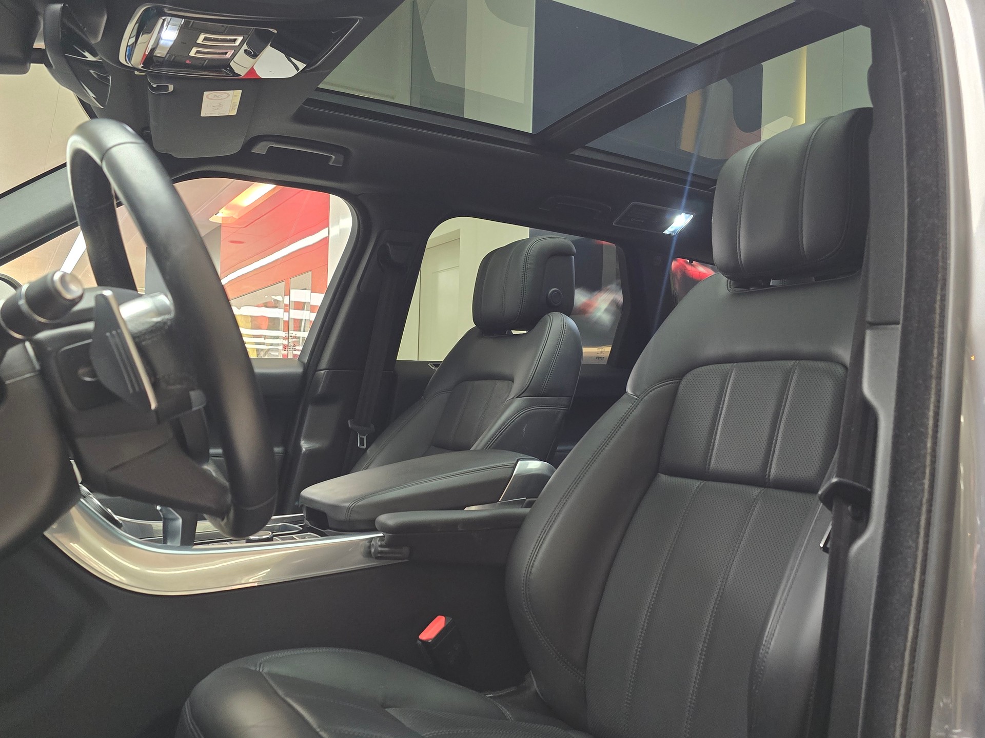 LAND ROVER Range Rover Sport 3.0 SDV6 SE Automatic-image-11