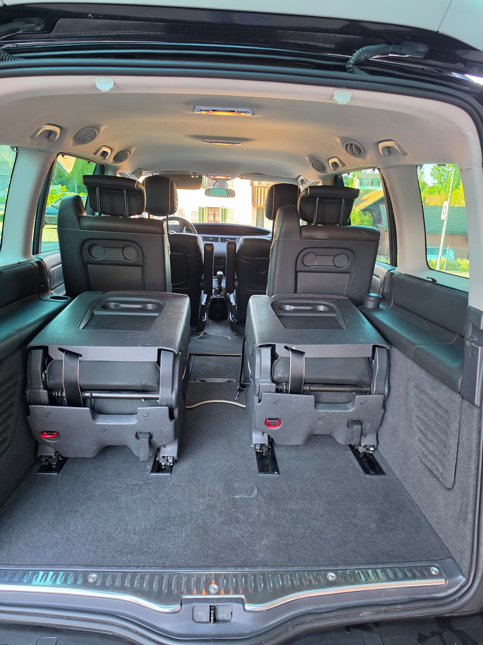 RENAULT Espace 2.0 dCi Dynamique Automatic-image-11