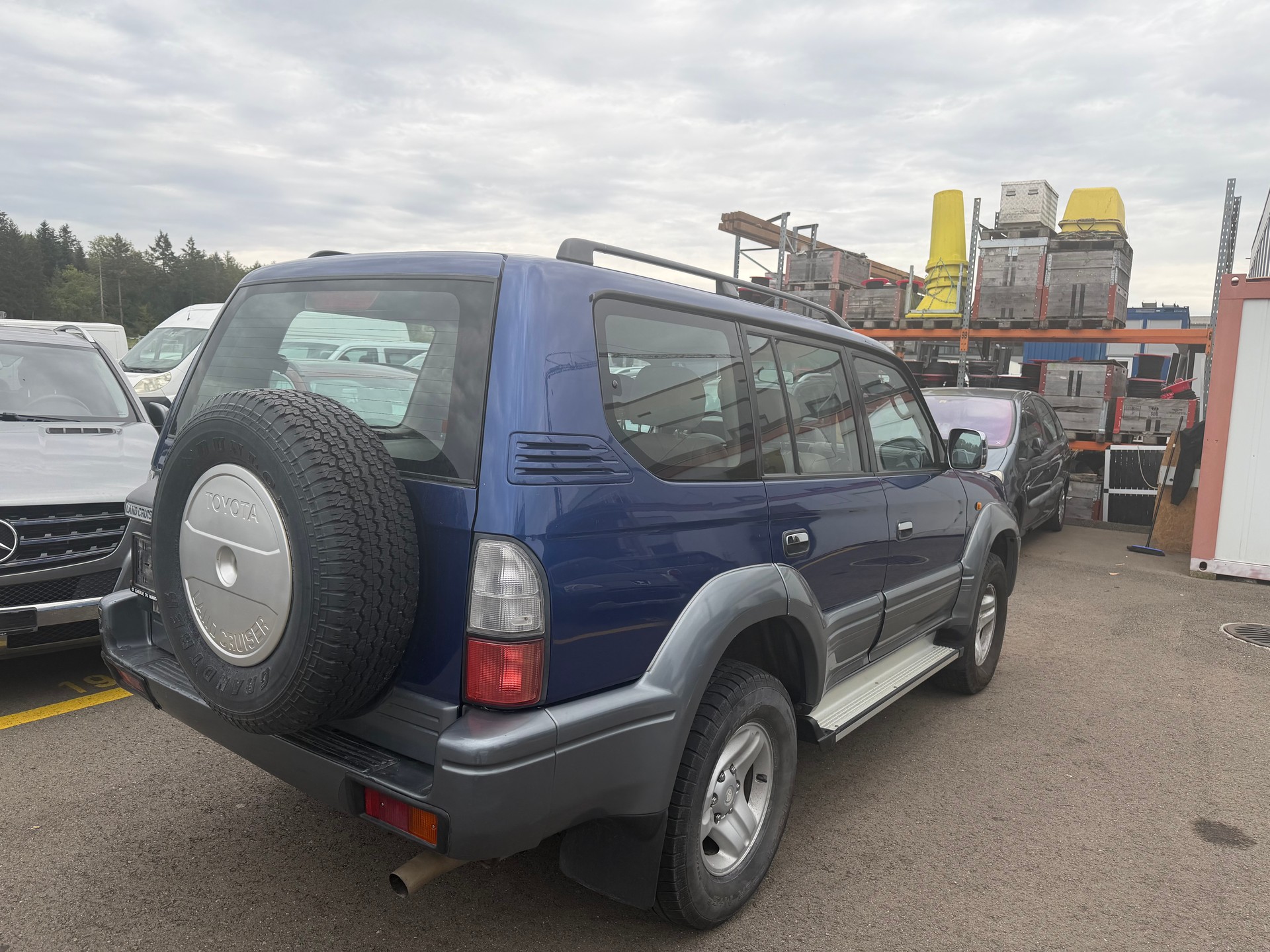 TOYOTA Land Cruiser 300 3.4 V6 Saloon-image-5