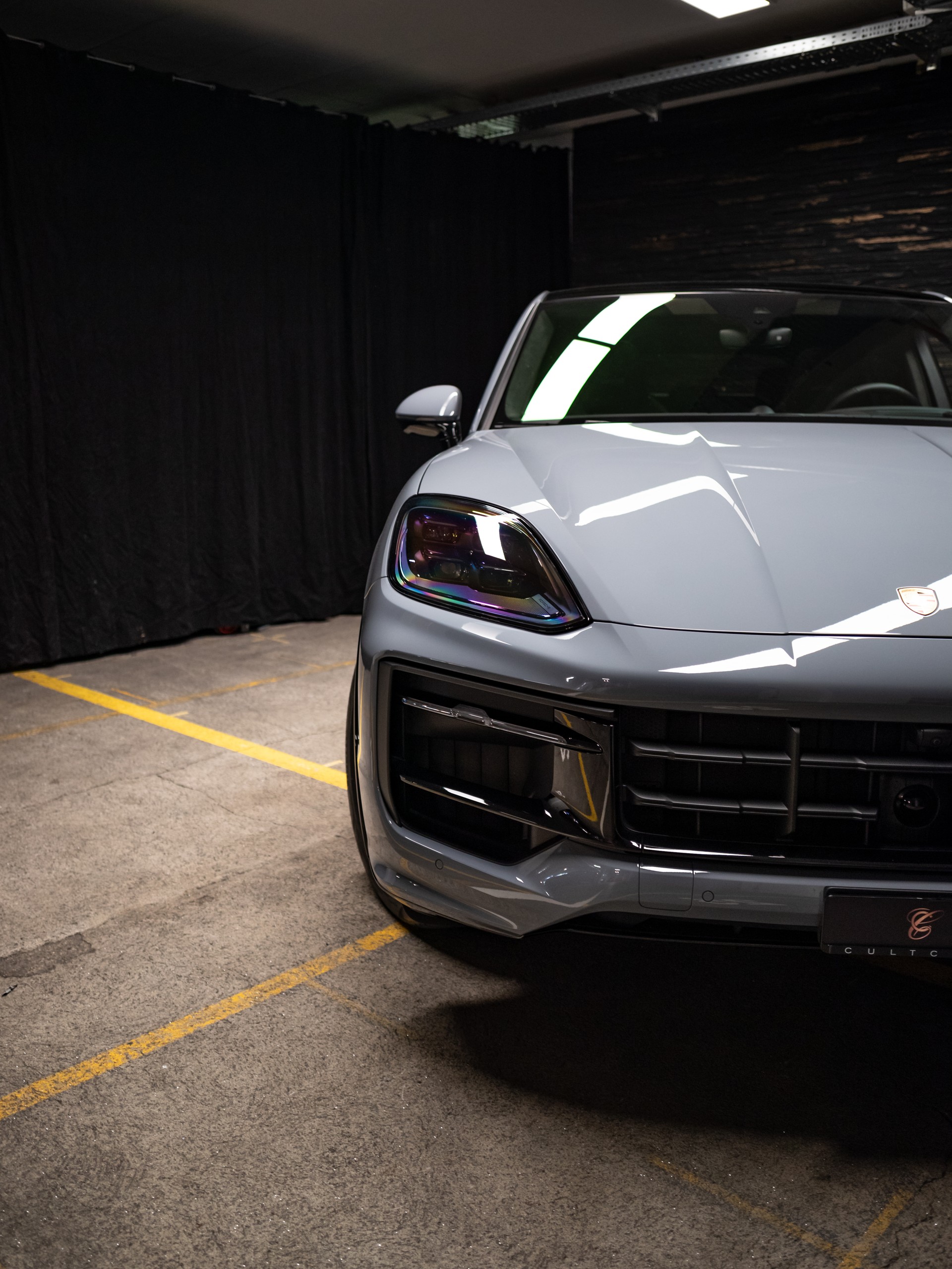 PORSCHE Cayenne Coupé GTS Tiptronic-image-11