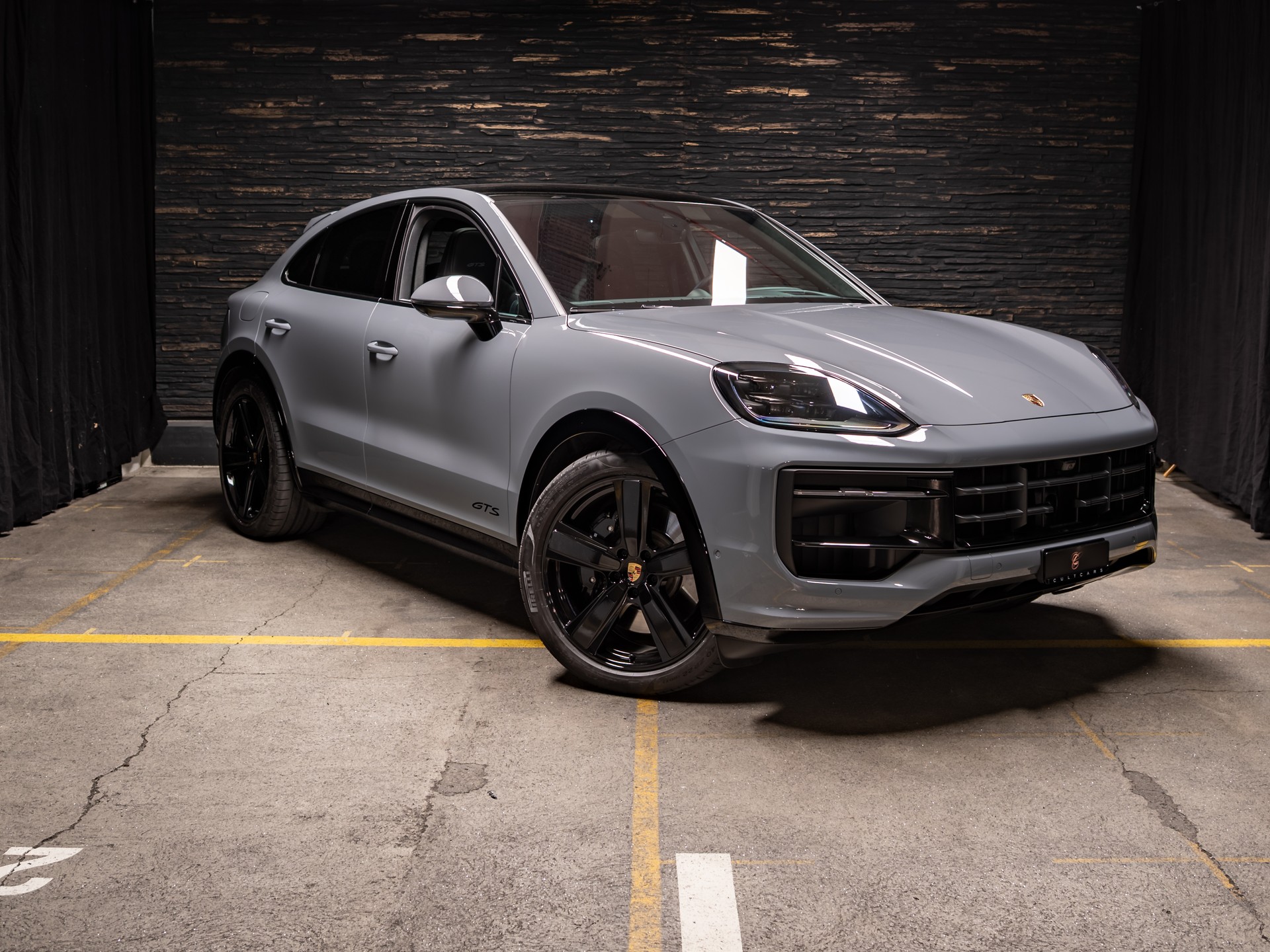 PORSCHE Cayenne Coupé GTS Tiptronic-image-5