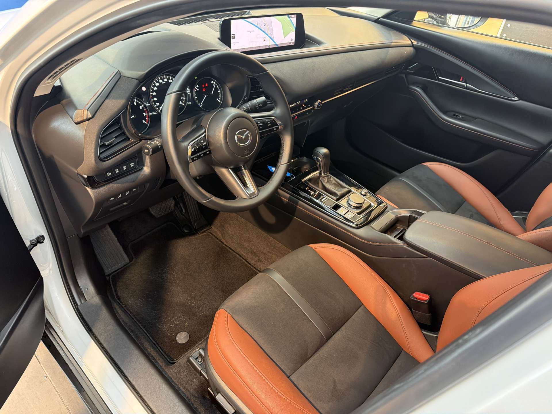 MAZDA CX-30 SKYACTIV-G 140 MHEV Nagisa Automat-image-5