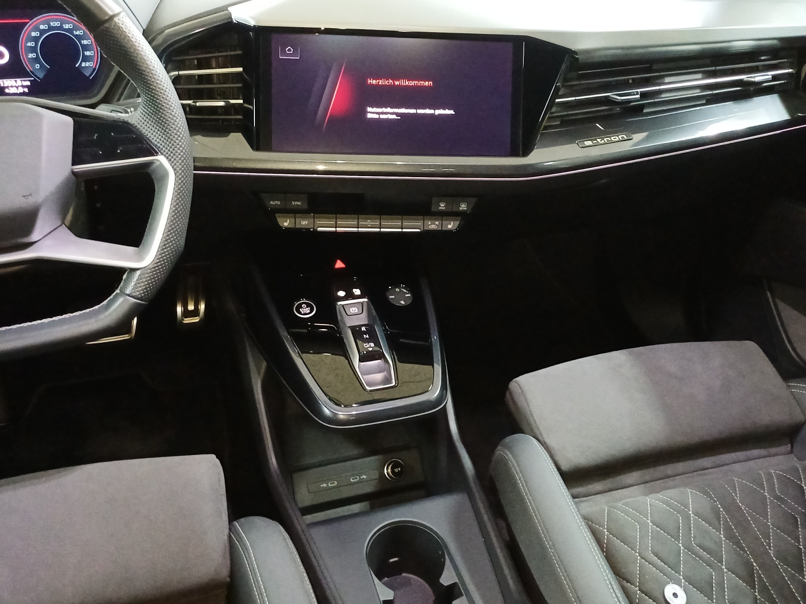 AUDI Q4 Sportback e-tron 50 quattro-image-10