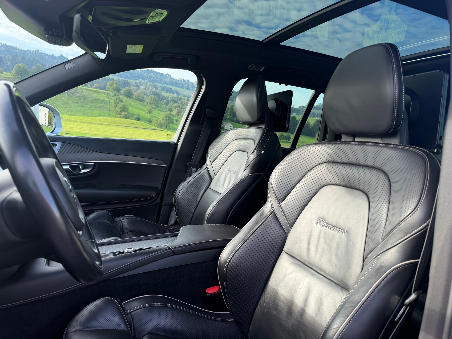 VOLVO XC90 T6 AWD R-Design Geartronic-image-9