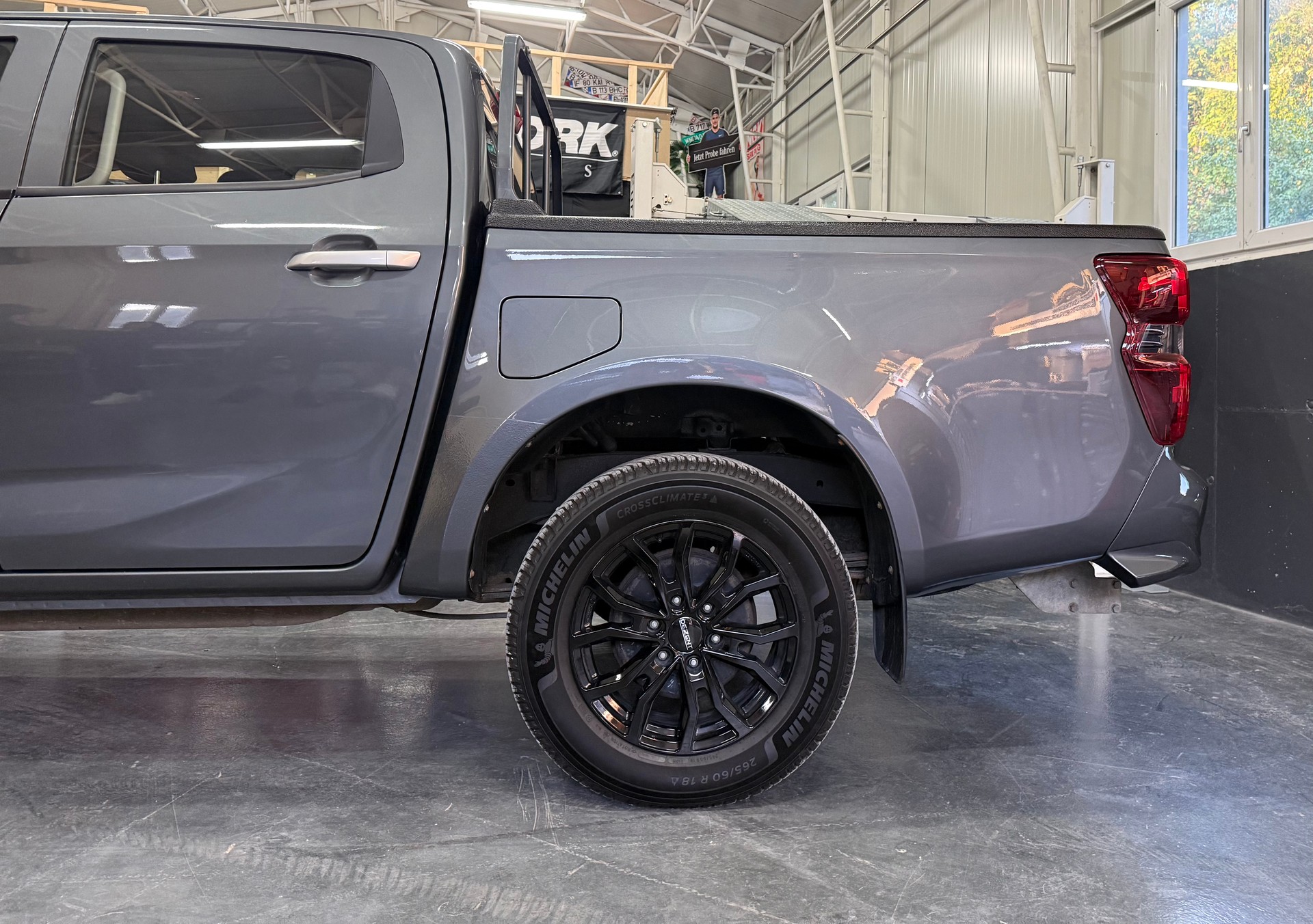 ISUZU D-MAX 1.9 CrewCab N60B 4x4 AT-image-3