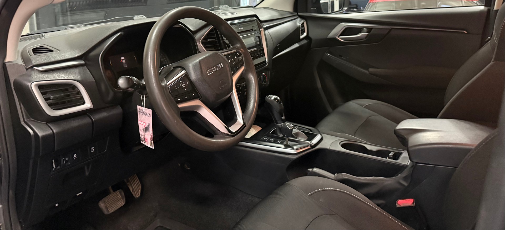 ISUZU D-MAX 1.9 CrewCab N60B 4x4 AT-image-7