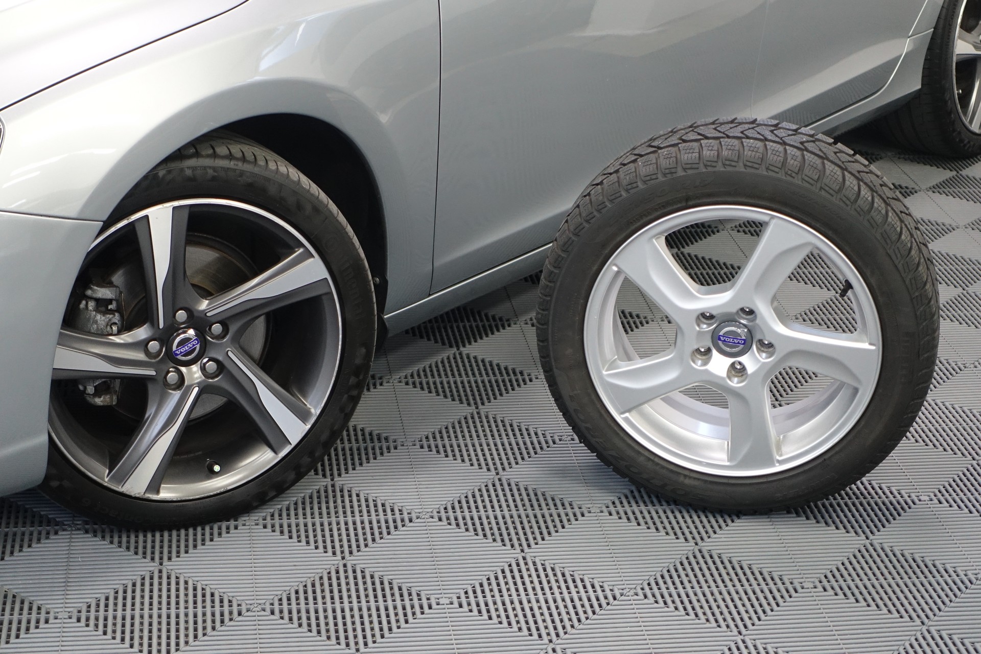 VOLVO S60 2.0 D4 R-Design S/S-image-9