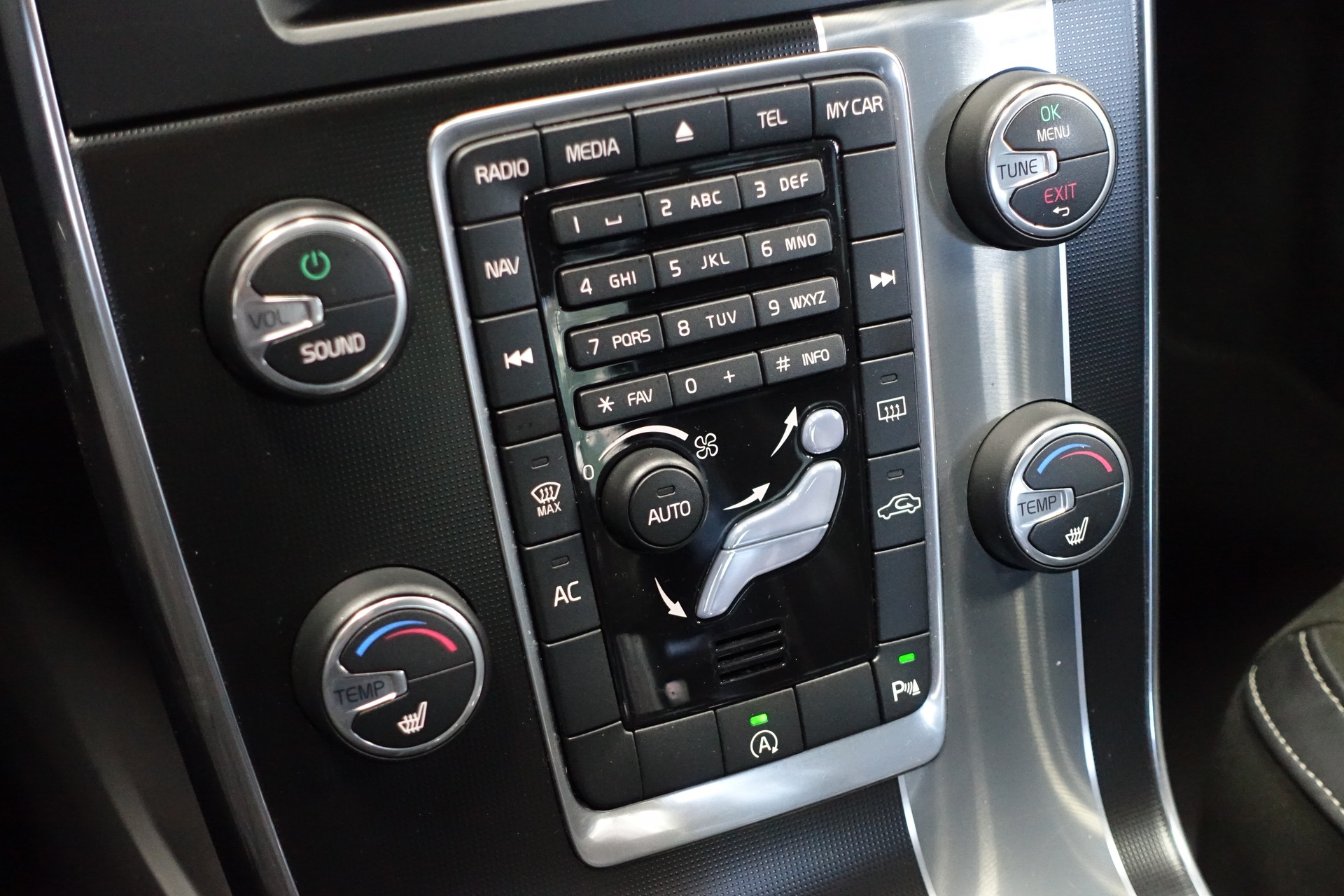 VOLVO S60 2.0 D4 R-Design S/S-image-23
