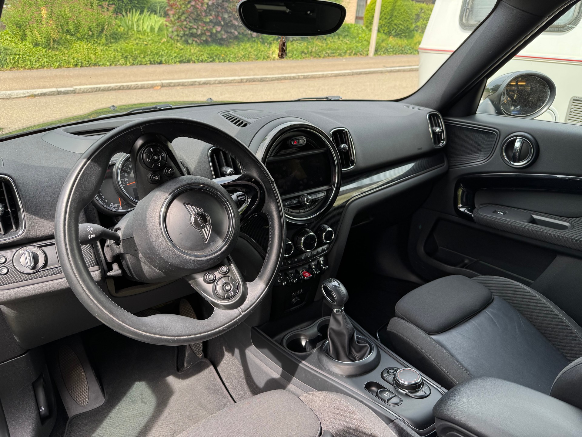 MINI 2.0i Cooper S ALL4-image-3