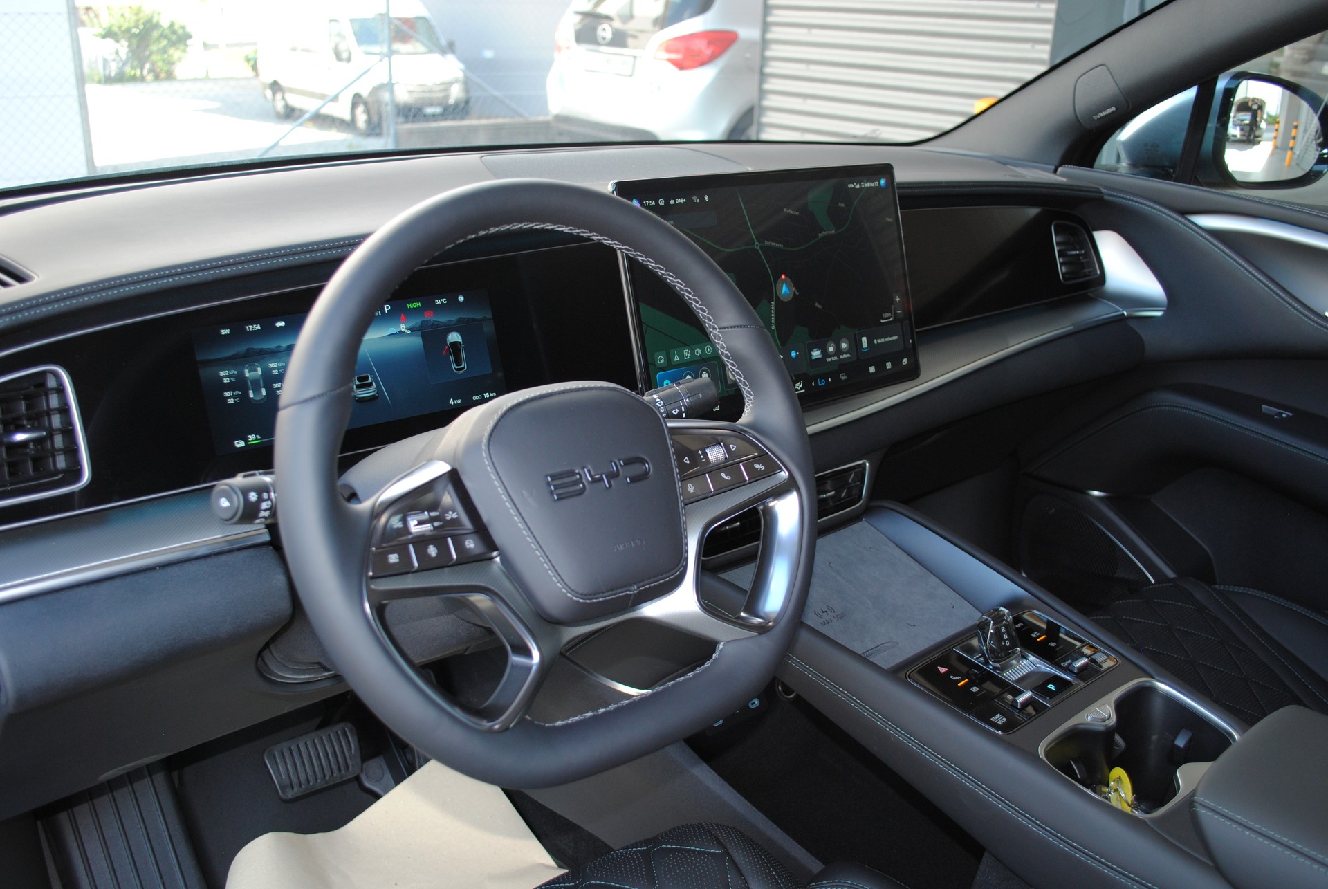 BYD Sealion 7 91,3 kWh Excellence AWD-image-10