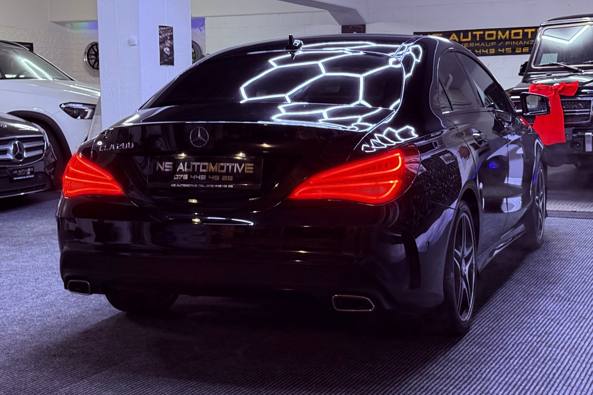 MERCEDES-BENZ CLA 200 AMG Line-image-3