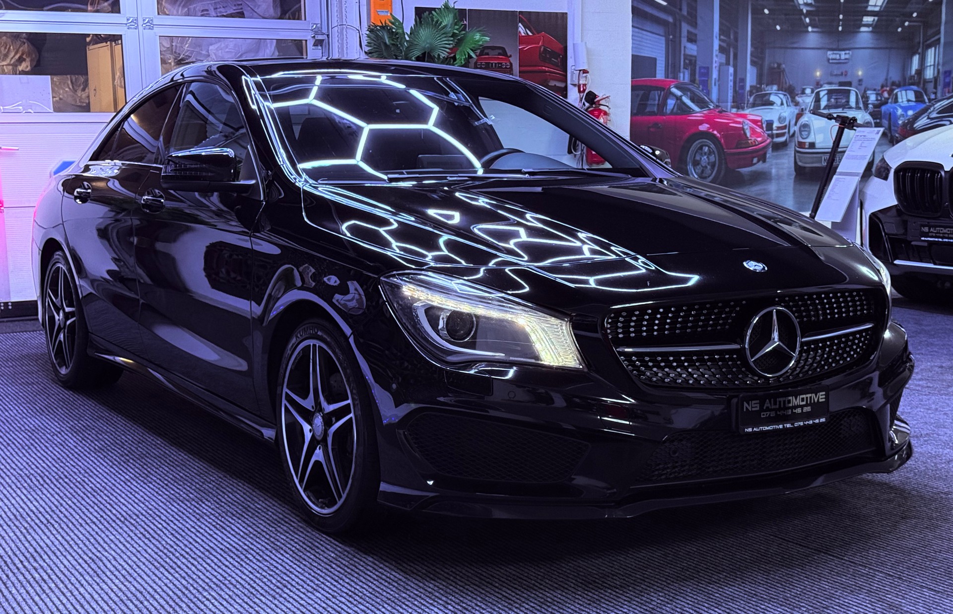 MERCEDES-BENZ CLA 200 AMG Line-image-2