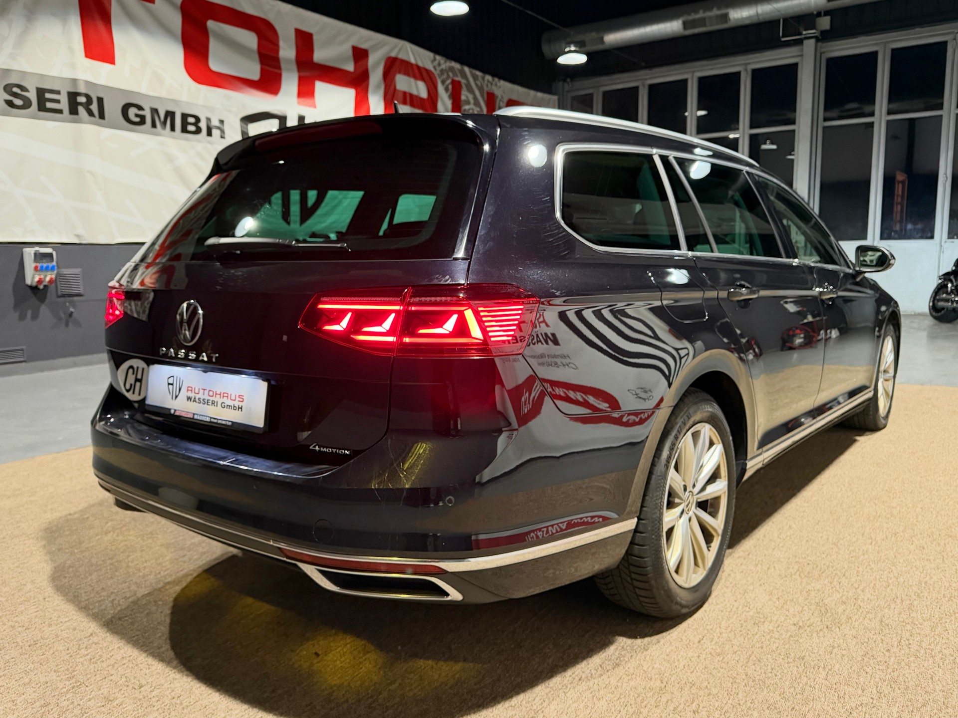 VW Passat 2.0 TDI BMT Business 4Motion DSG-image-2
