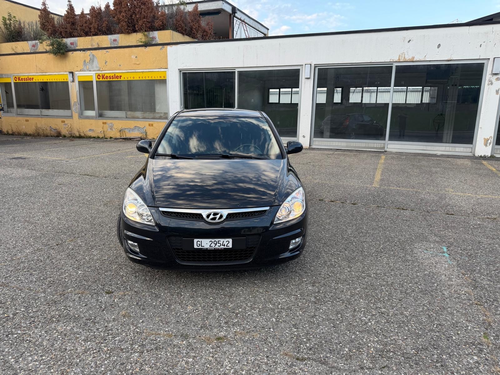 HYUNDAI i30 1.6 CRDi Style-image-1